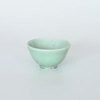 豆青釉茶杯⑦
