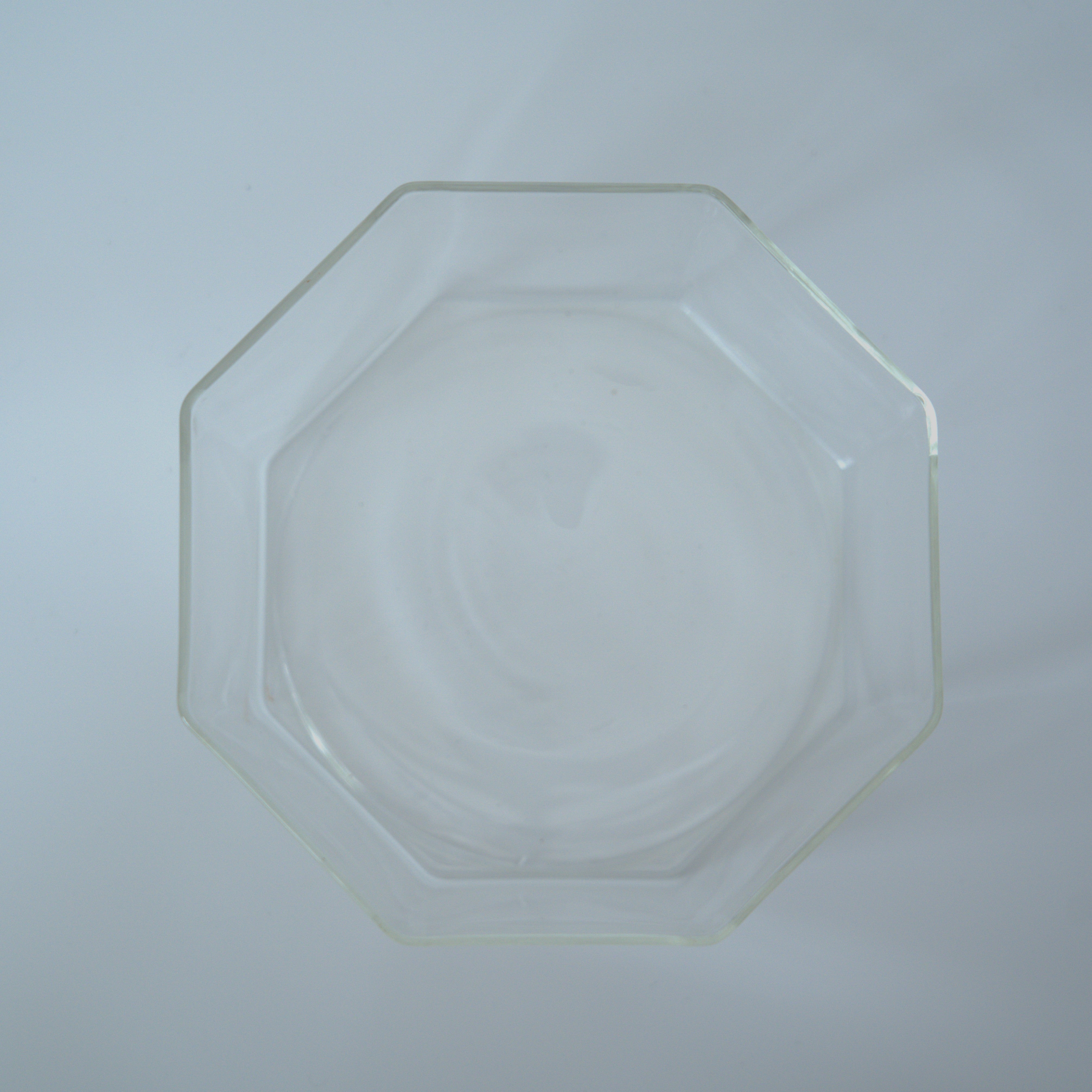 ガラス製八角建水