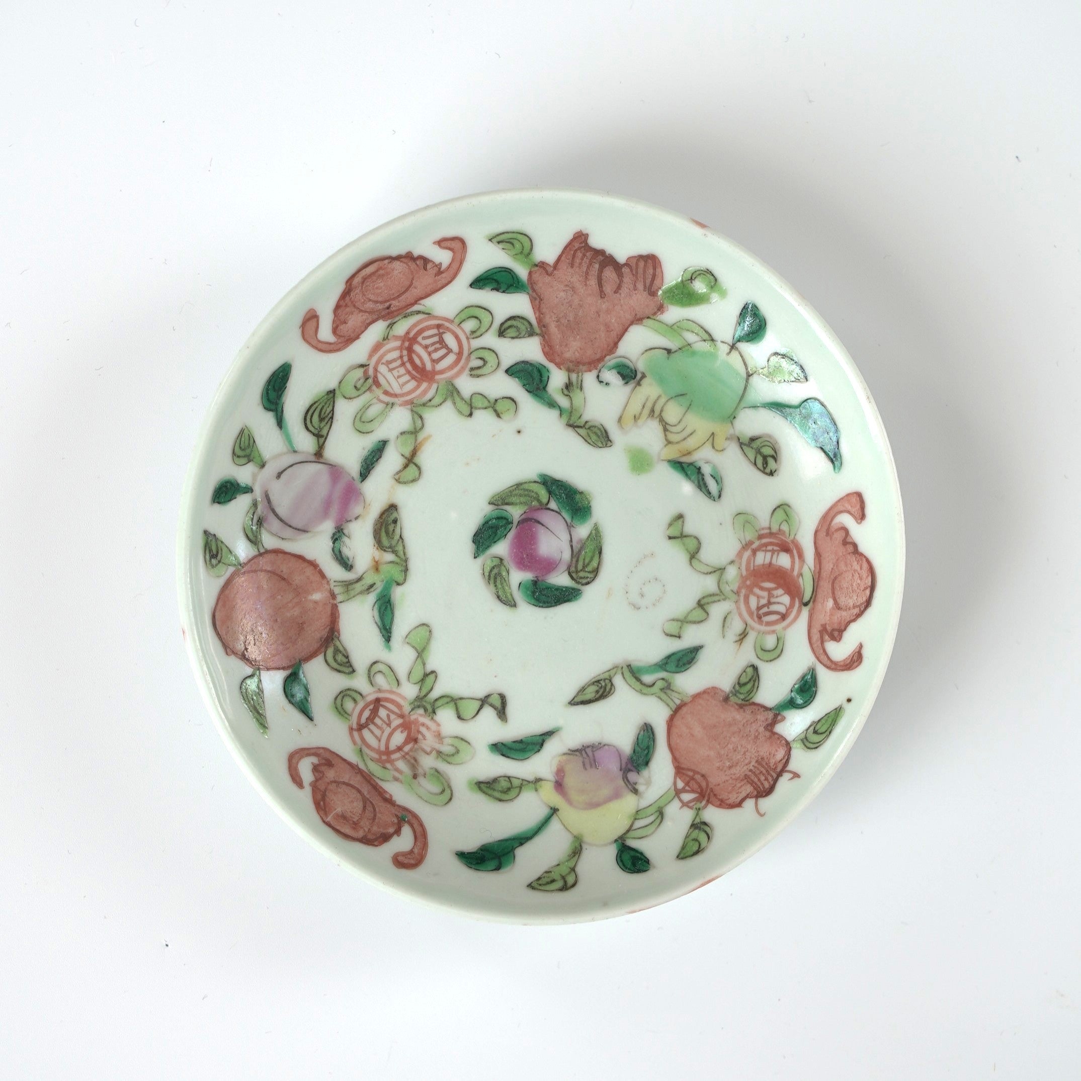 粉彩七宝三多文皿⑧