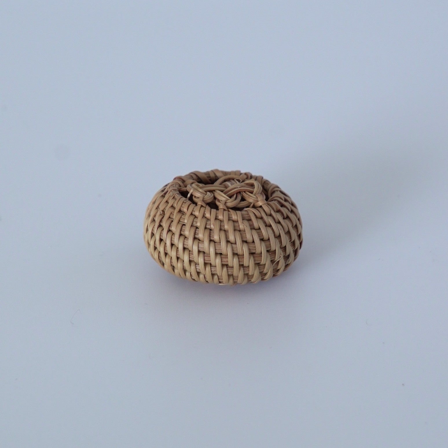 籐製中国結蓋置