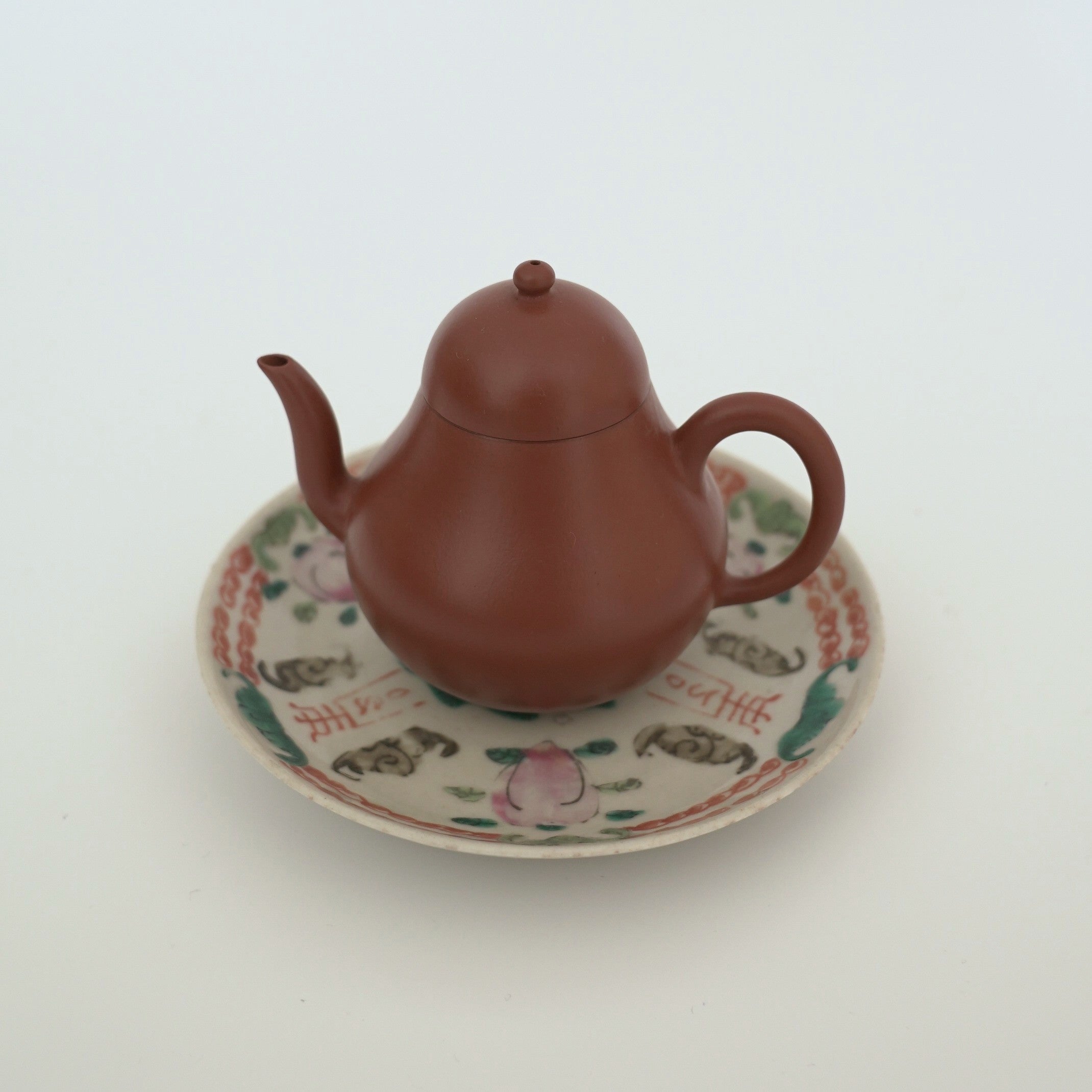 粉彩福寿桃文皿③