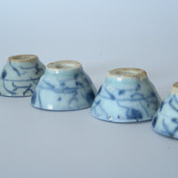 青花唐草文小茶杯４個セット