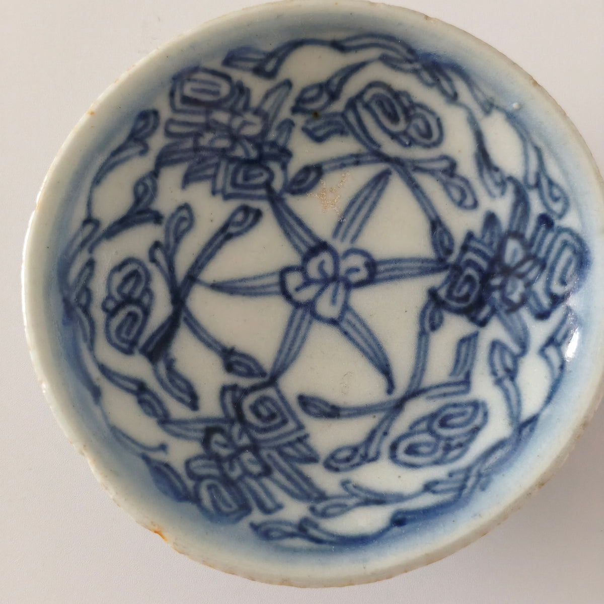 青花絡枝蓮文豆皿⑤