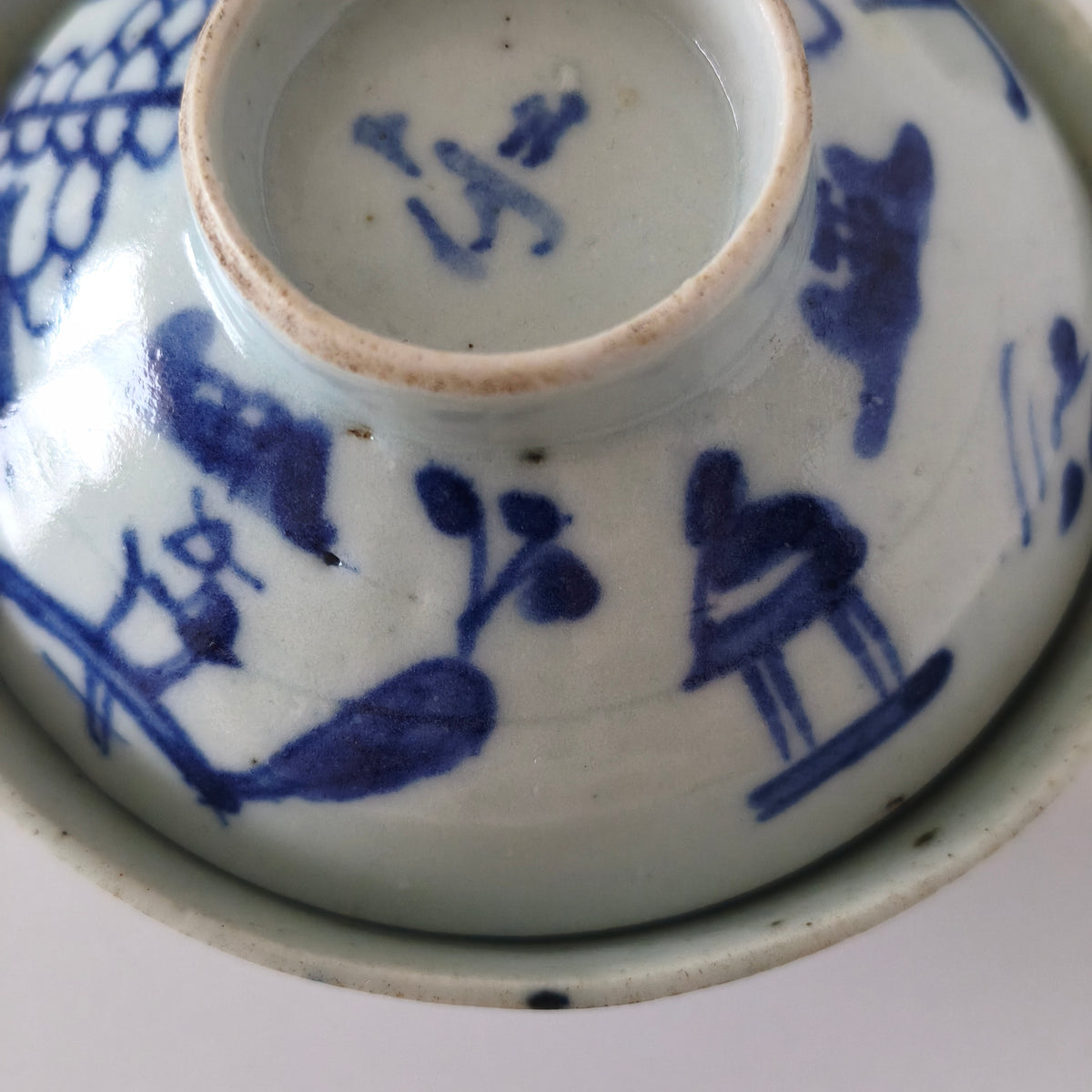 青花山水人物蓋碗