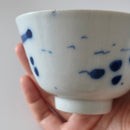 青花山水図蓋碗