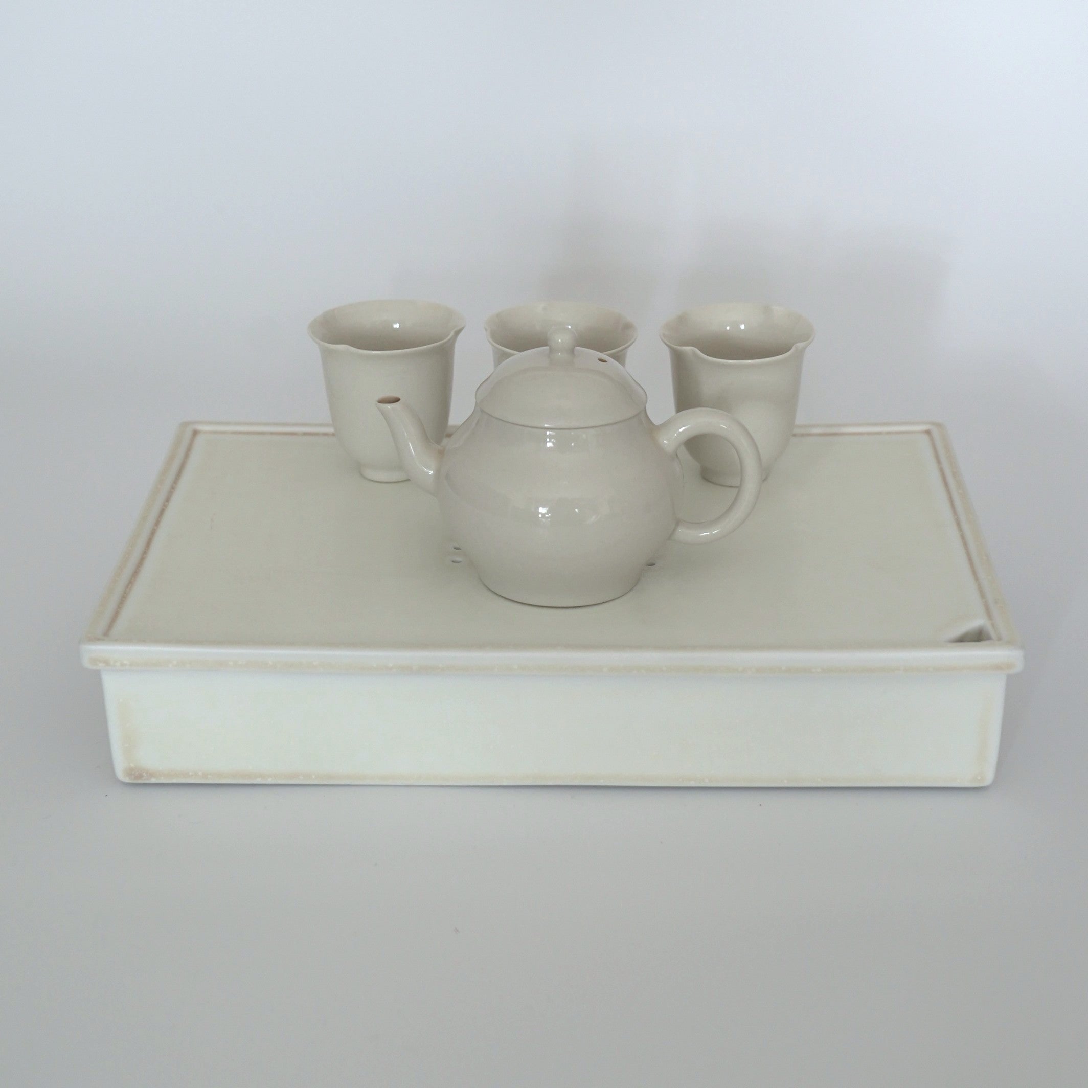 長方窯変茶盤①象牙色