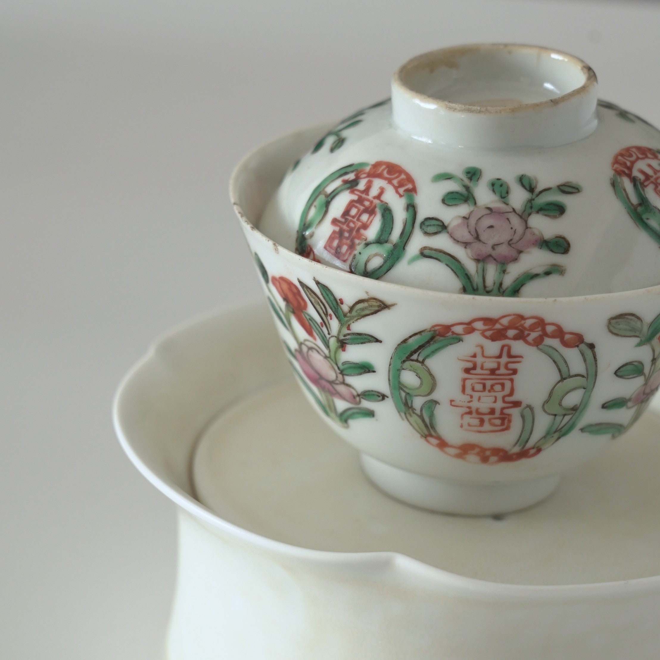 粉彩双喜花文蓋碗③