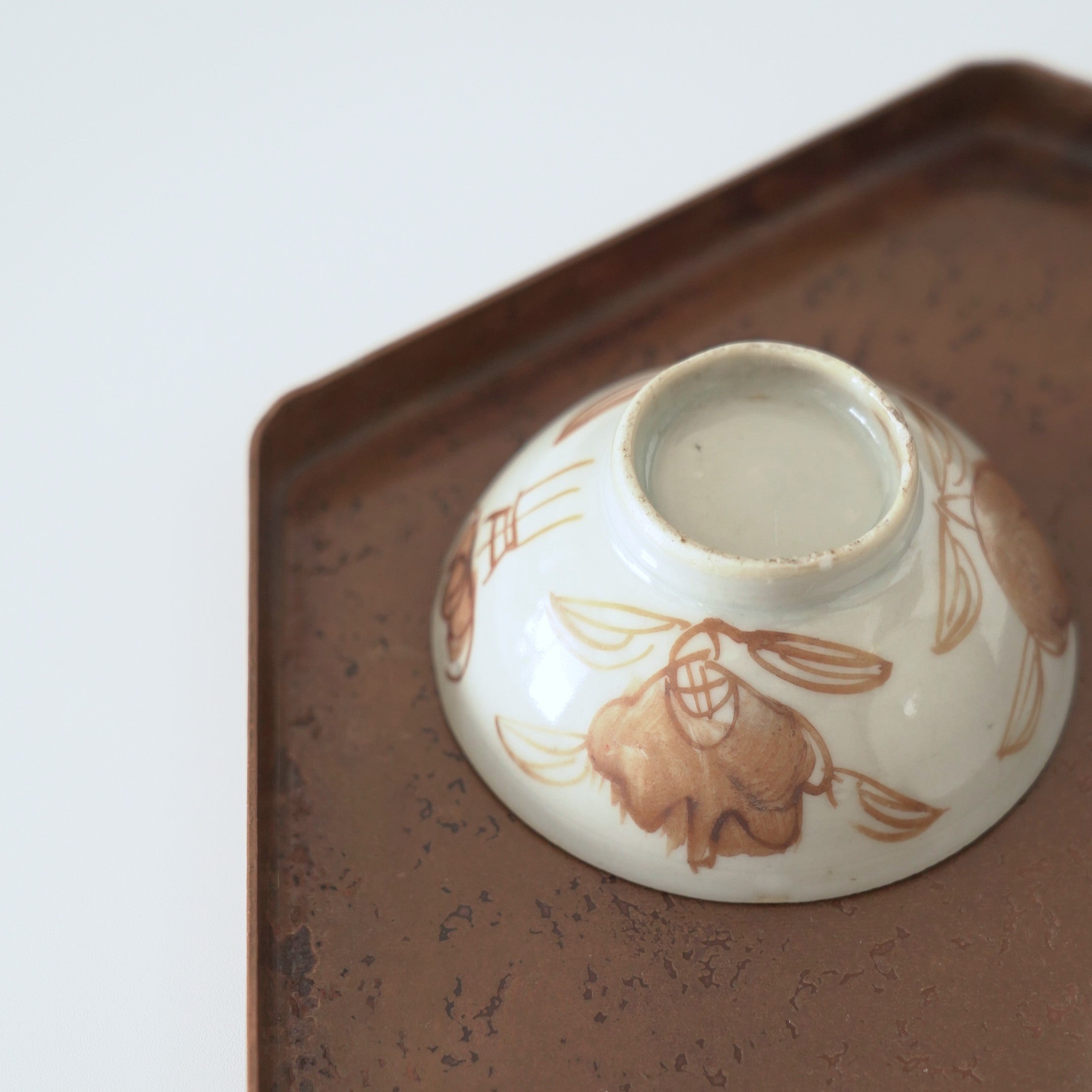 赤絵福寿三多文茶杯⑧