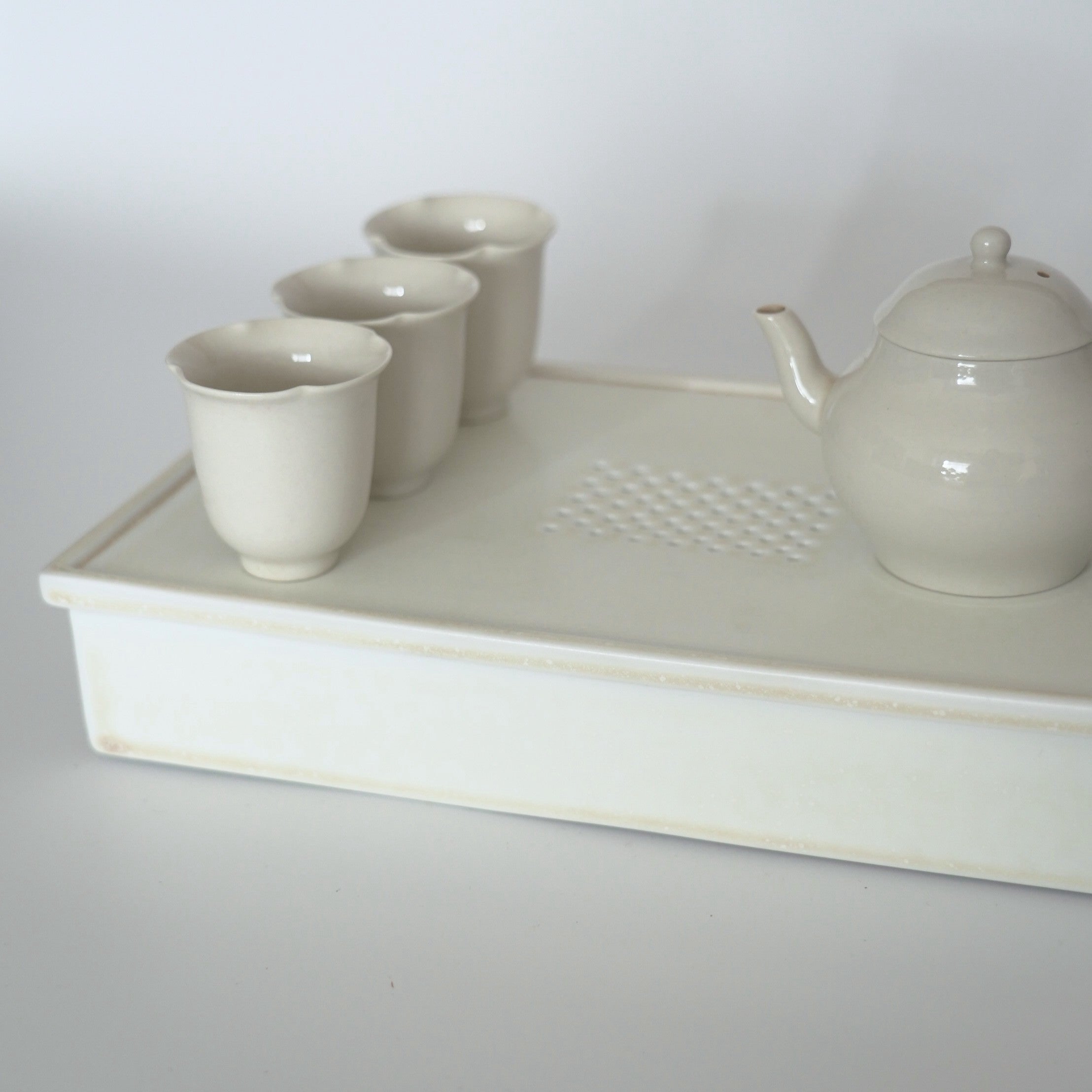 長方窯変茶盤①象牙色