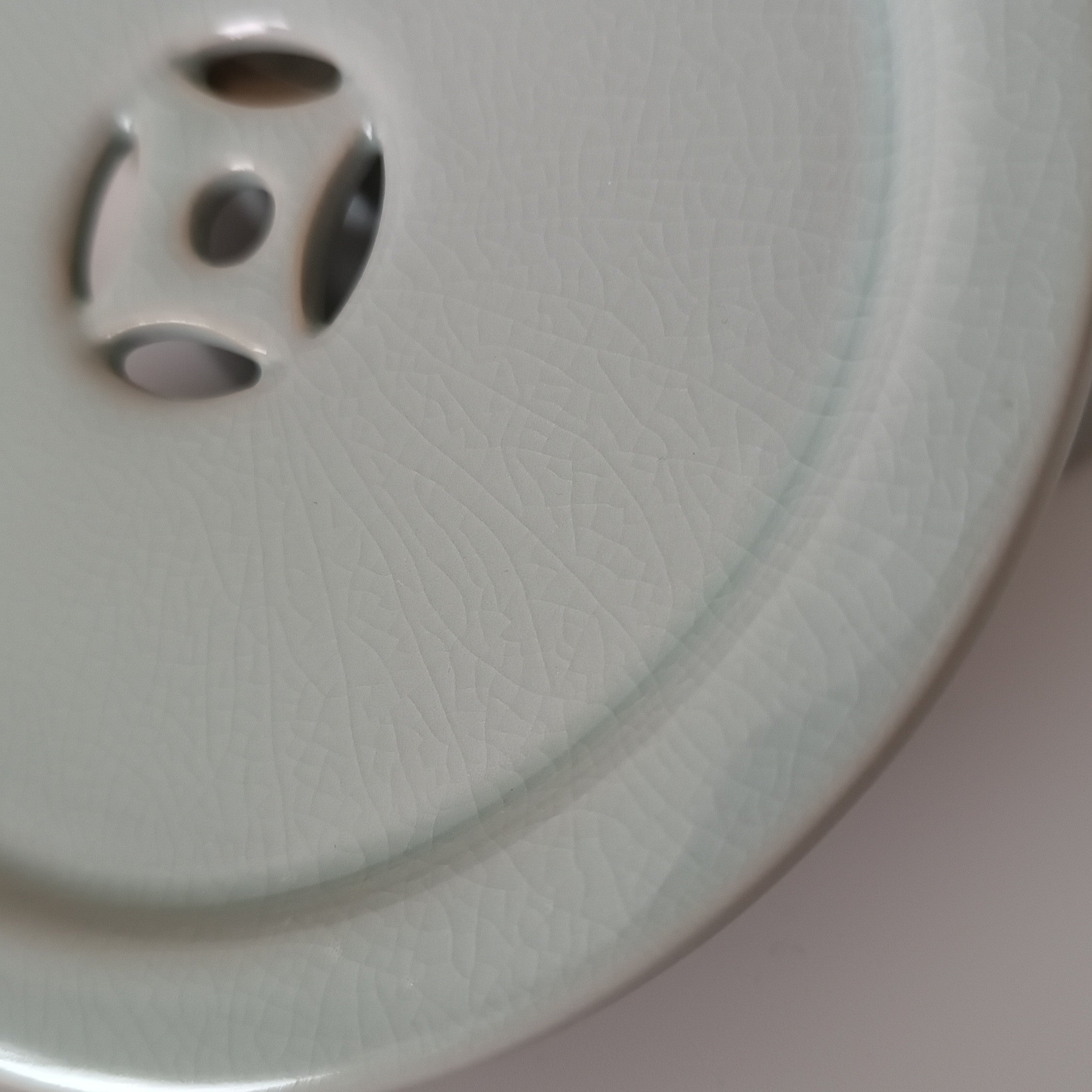 天青貫入七宝文茶船