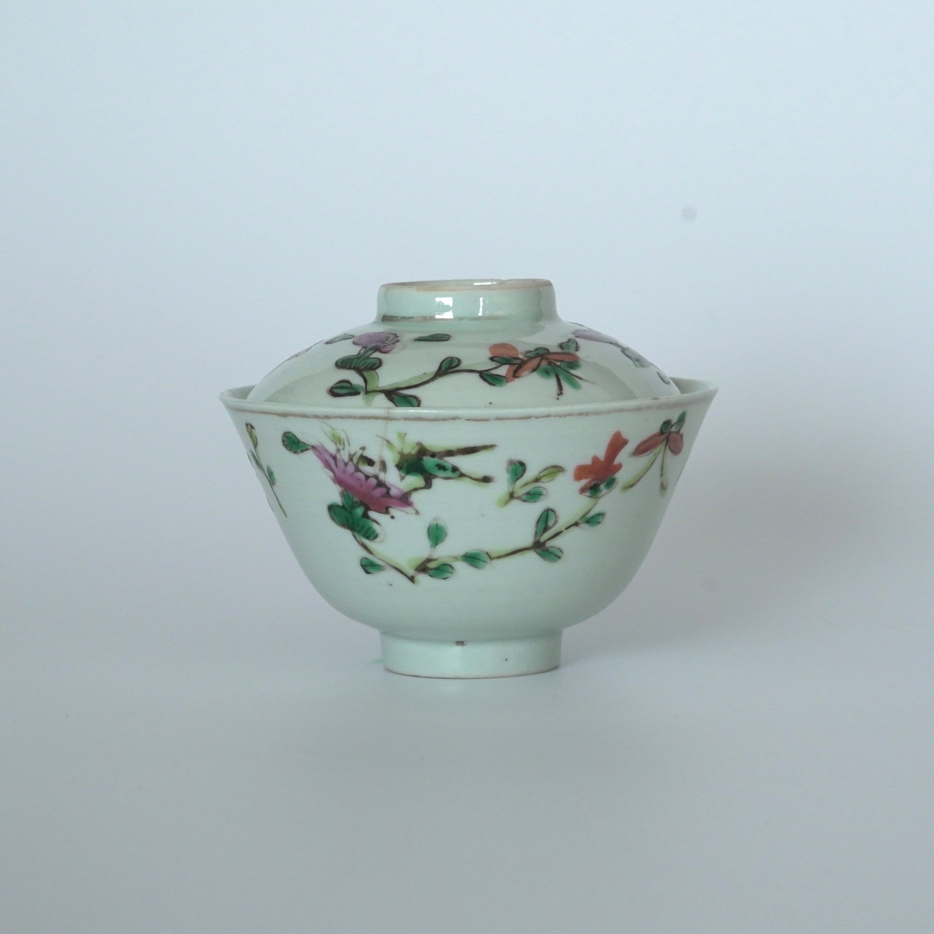 粉彩四季花文蓋碗②