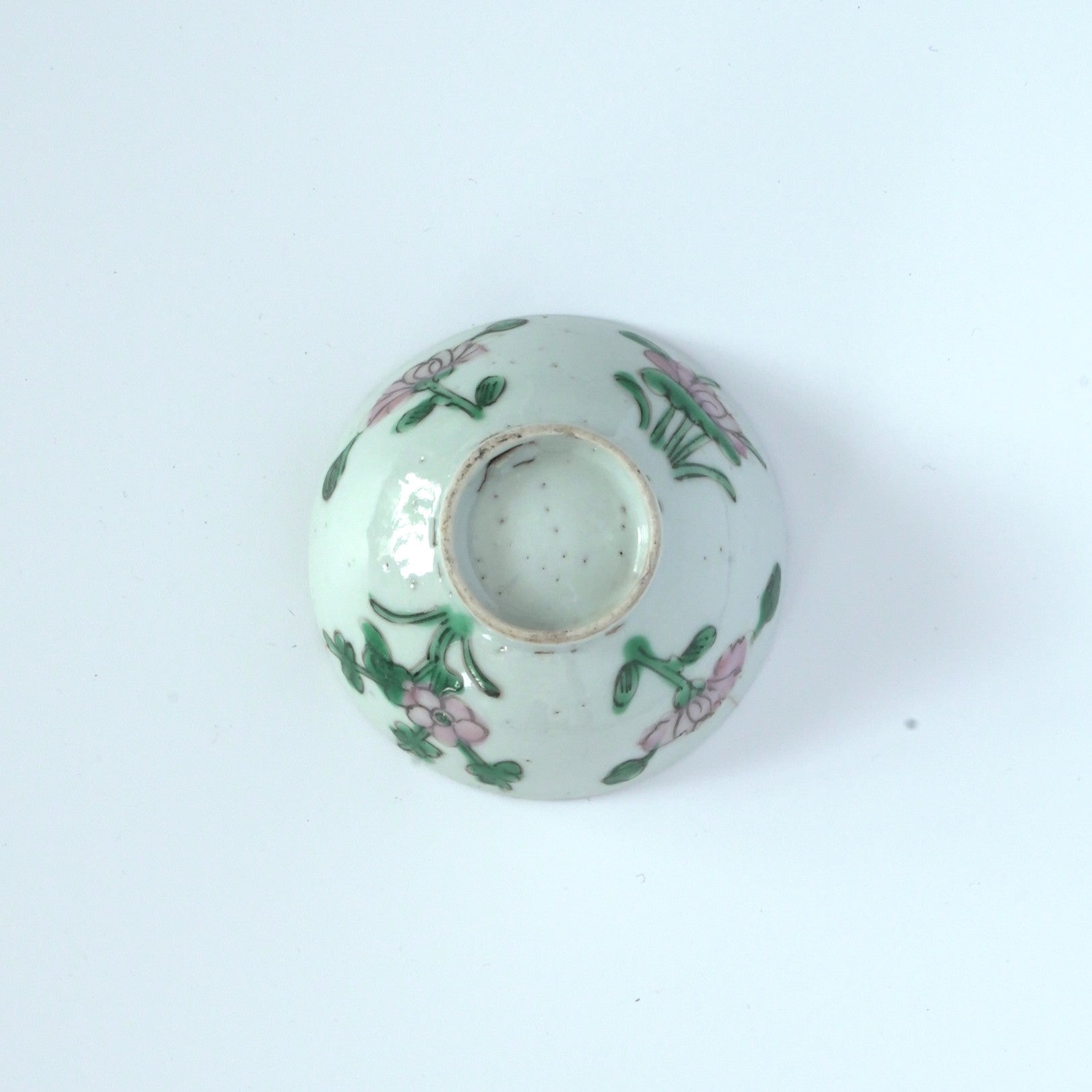 粉彩四季花文茶杯①