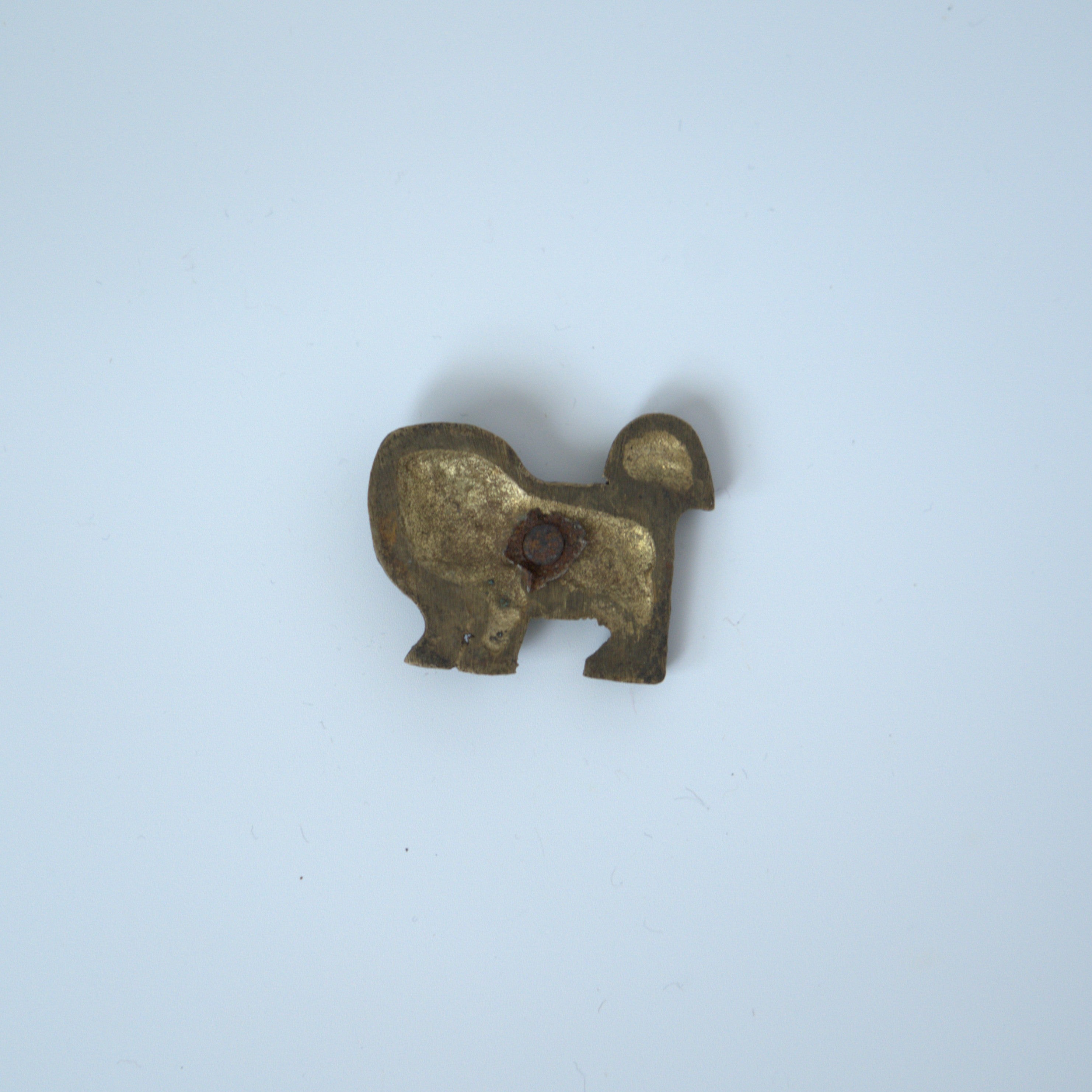 銅製獅子茶枕①