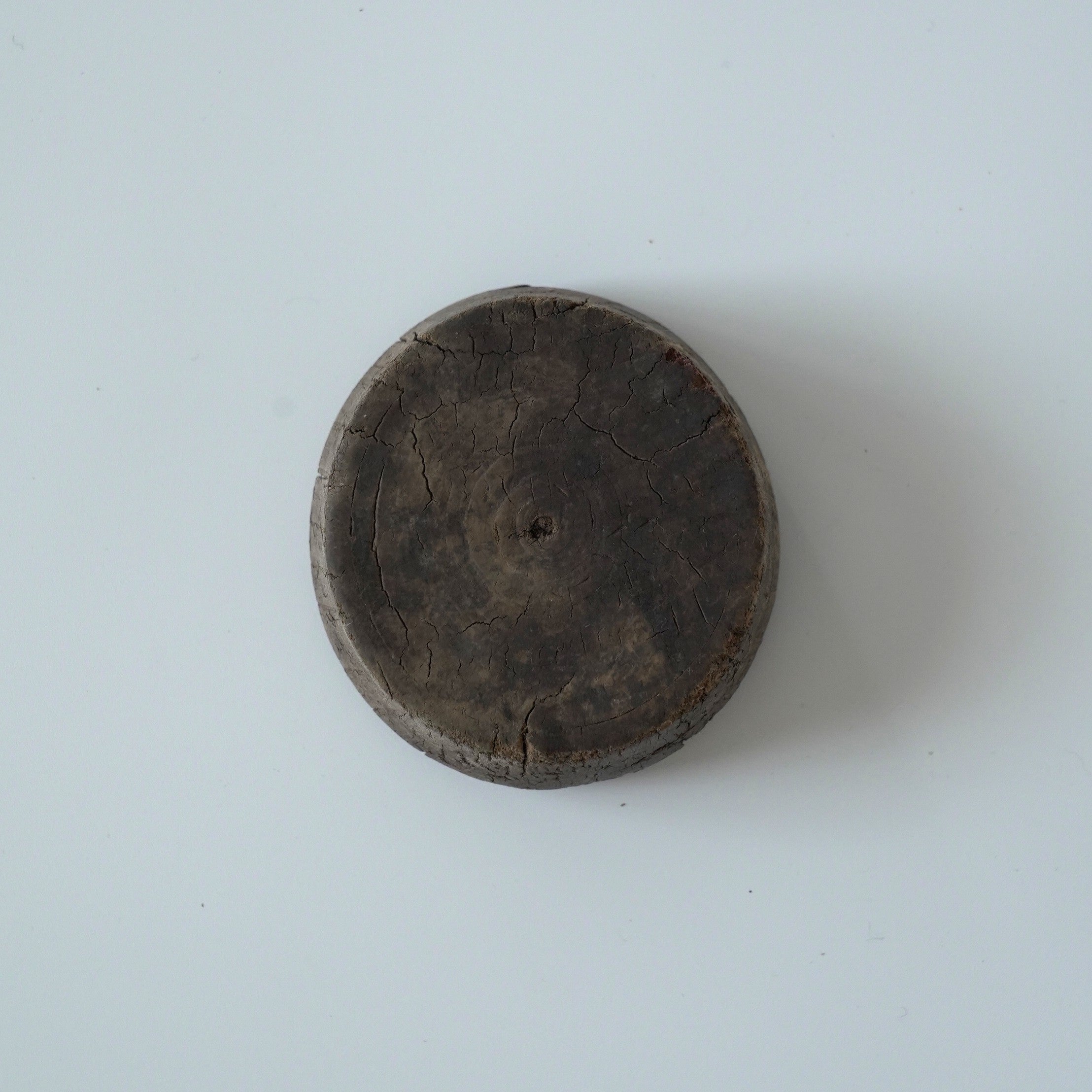 老木彫胡蝶文蓋置