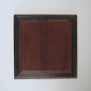 赤漆人物牡丹文壺承①