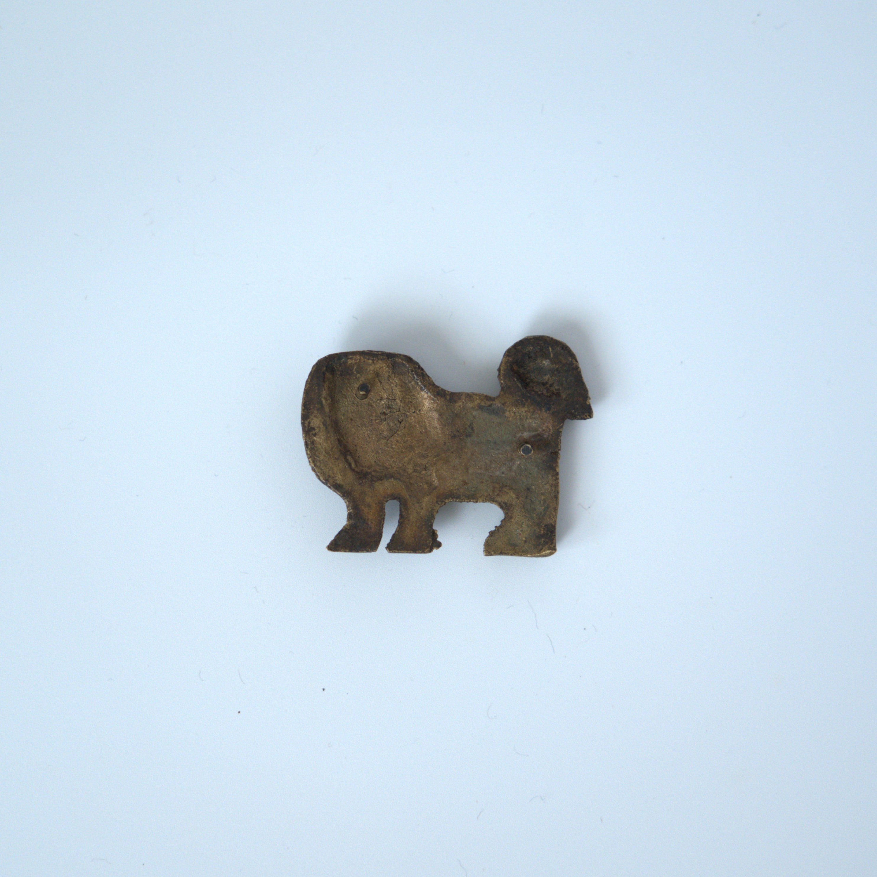 銅製獅子茶枕②