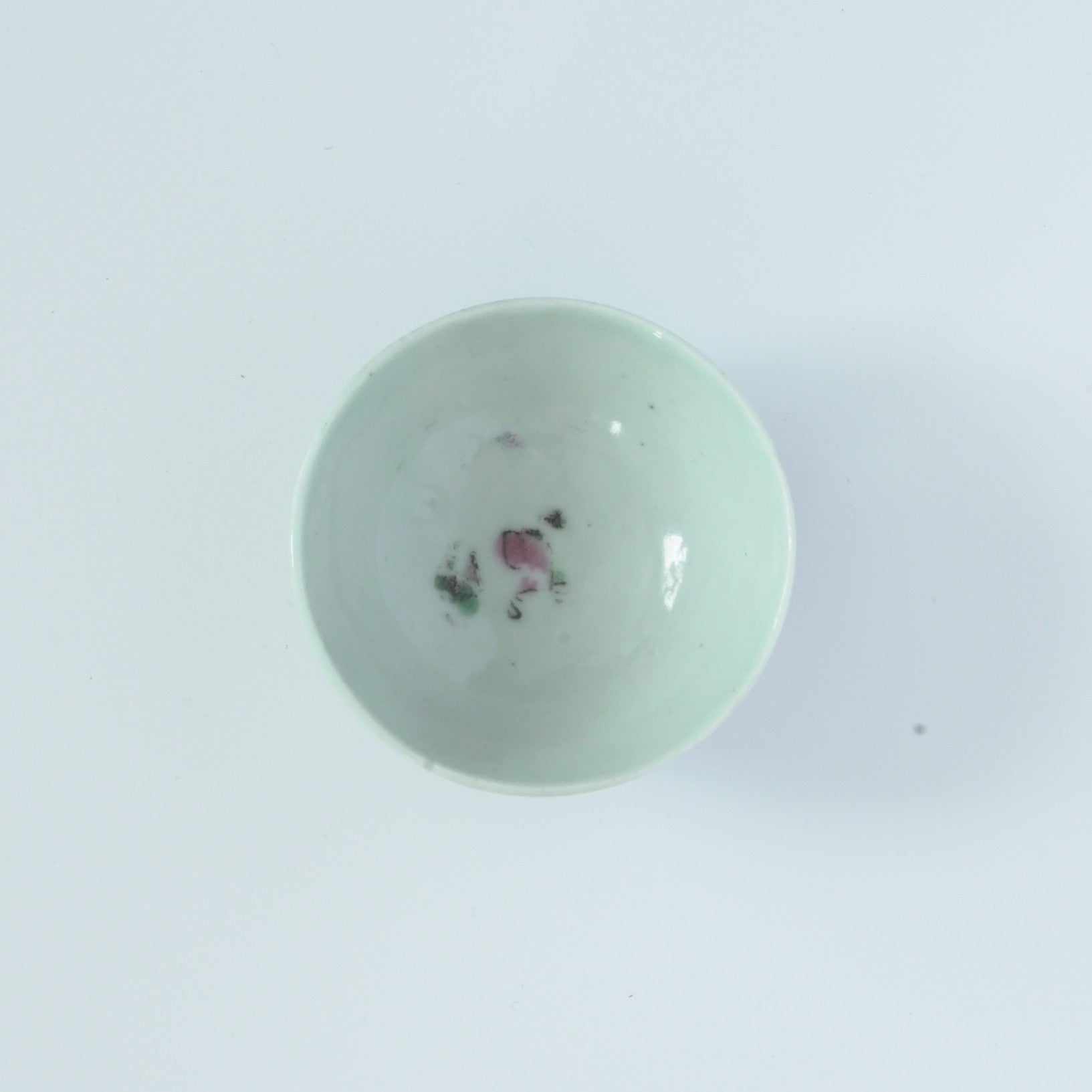 粉彩竹節文茶杯⑤