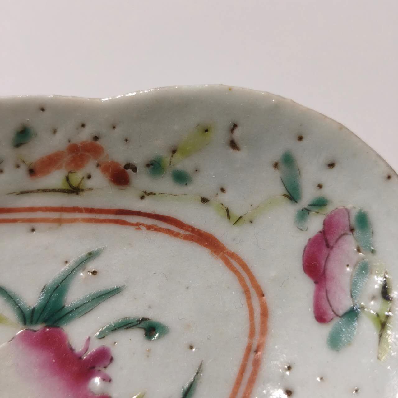粉彩三多文高台皿②小
