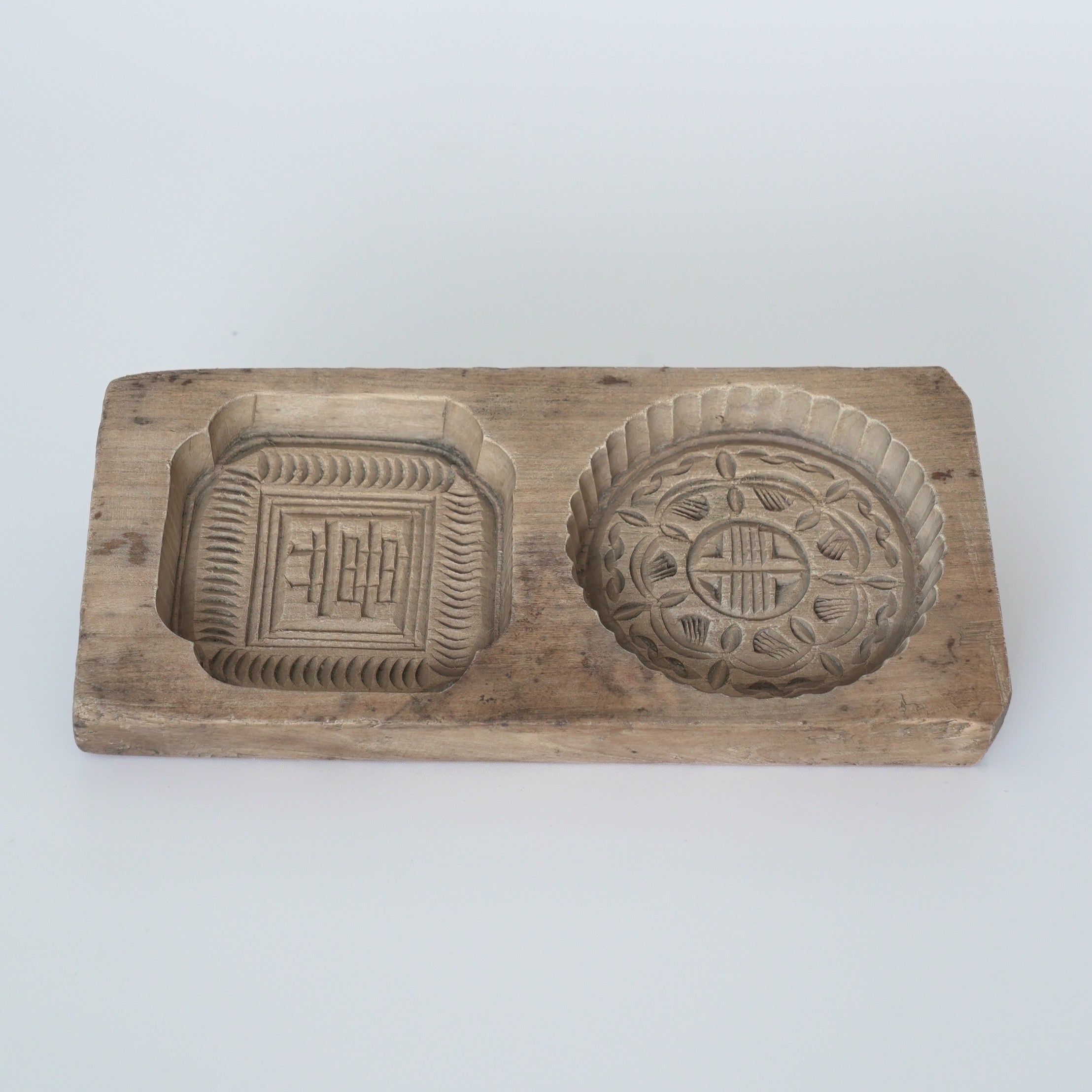 木彫双喜寿文月餅型