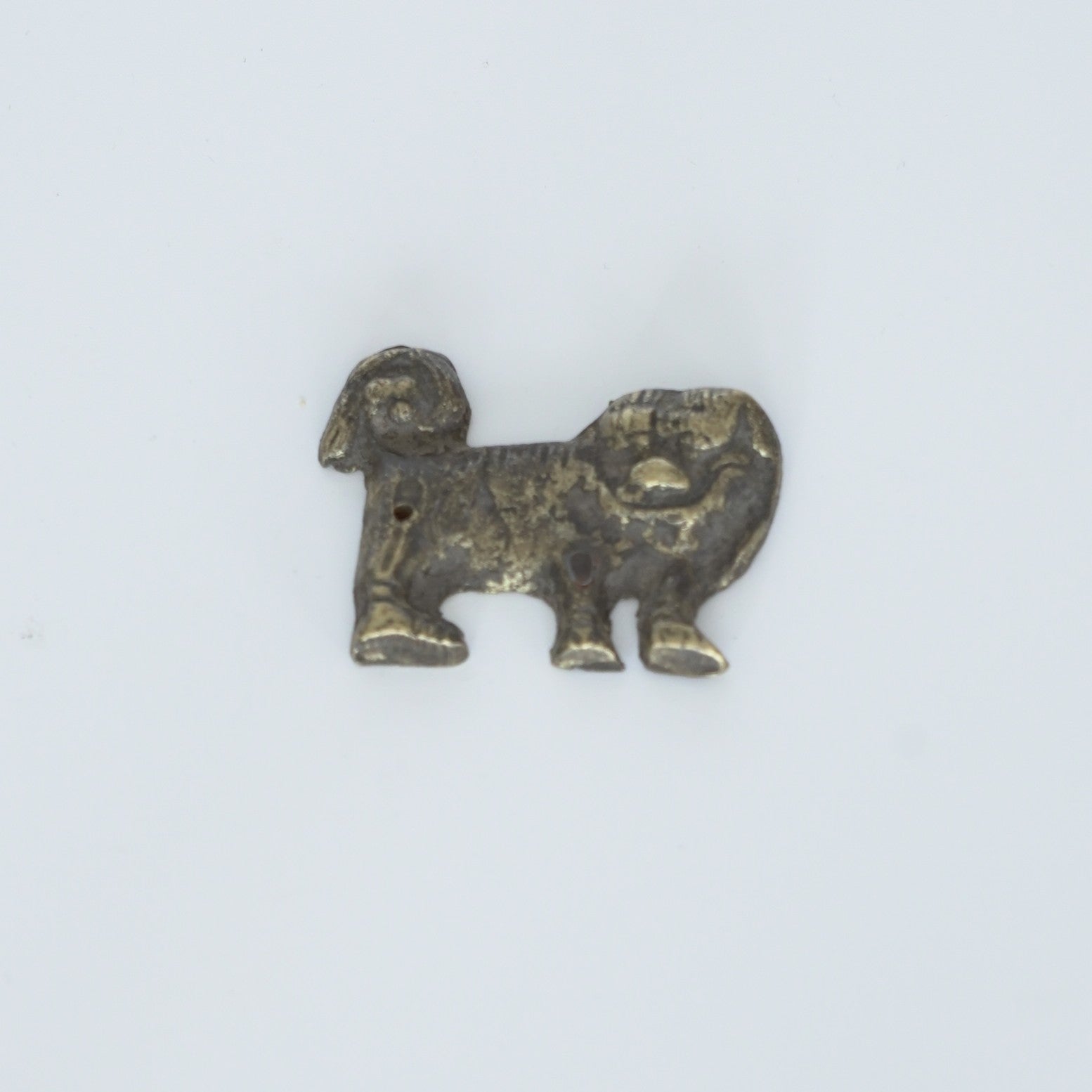 銅製獅子茶枕③右