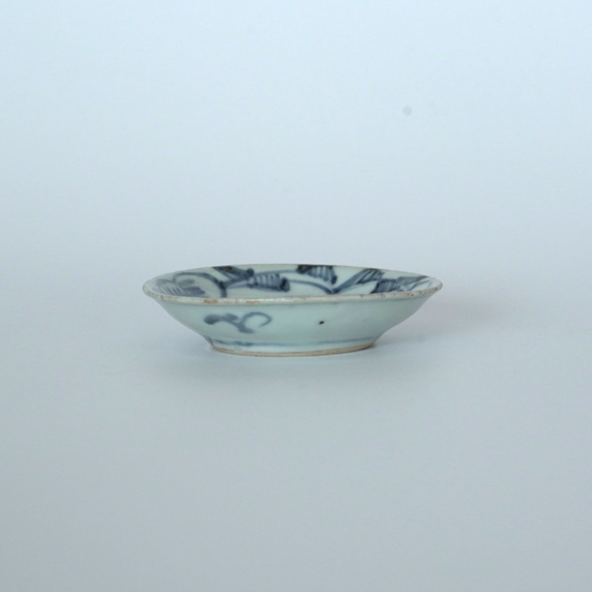 青花牡丹文豆皿