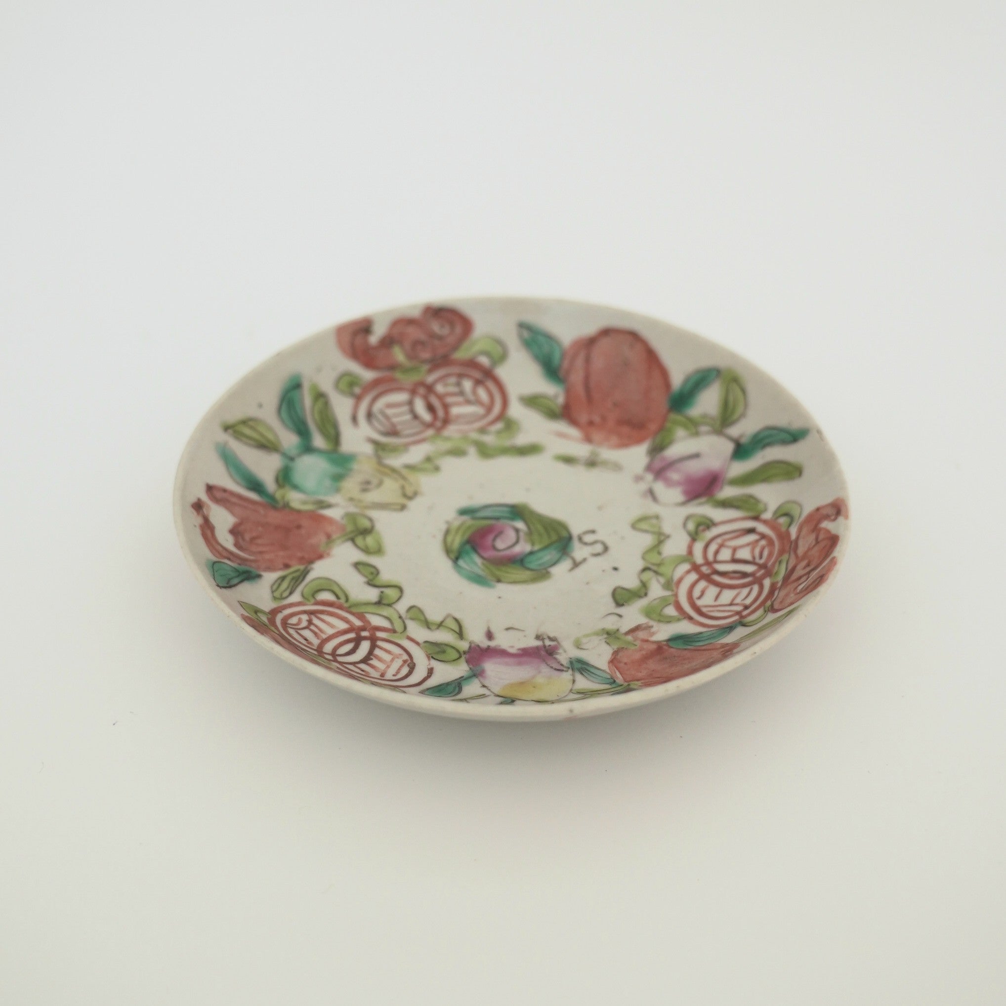 粉彩七宝三多文皿 ⑥