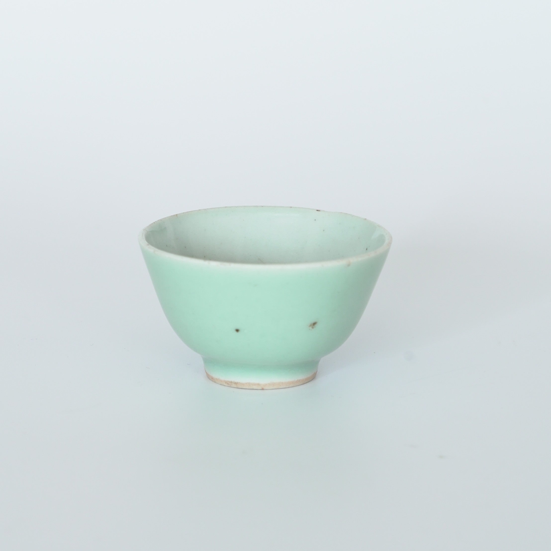 豆青釉茶杯⑧