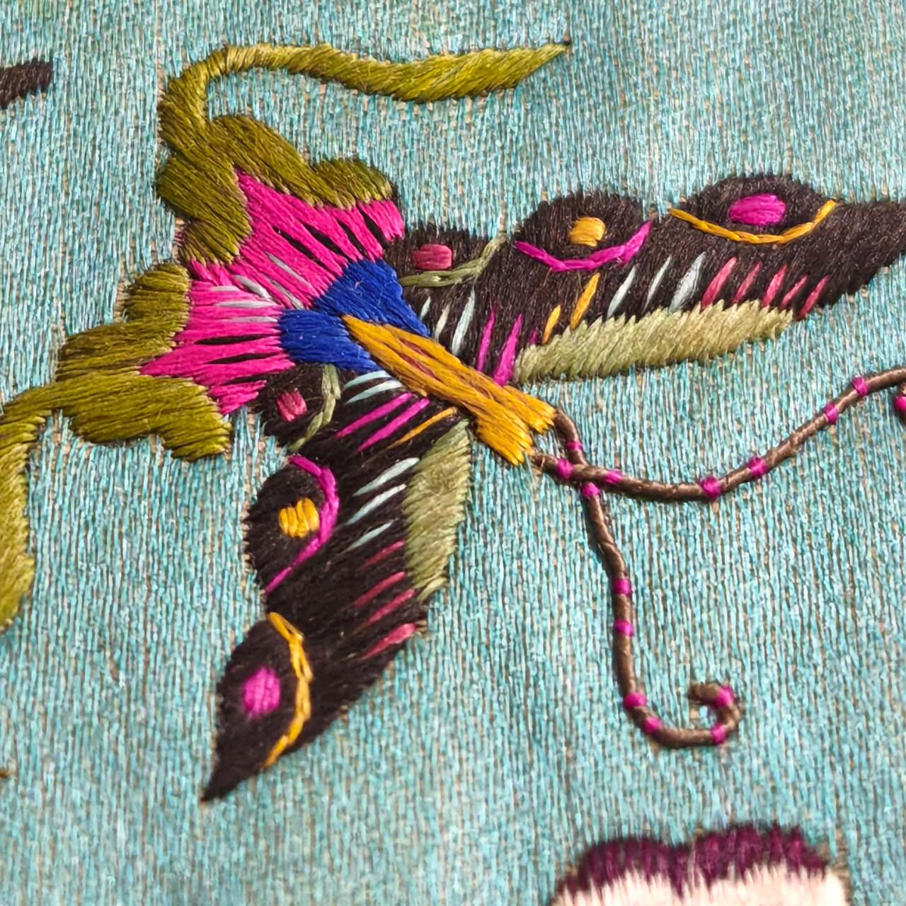 観魚花蝶図刺繍敷布