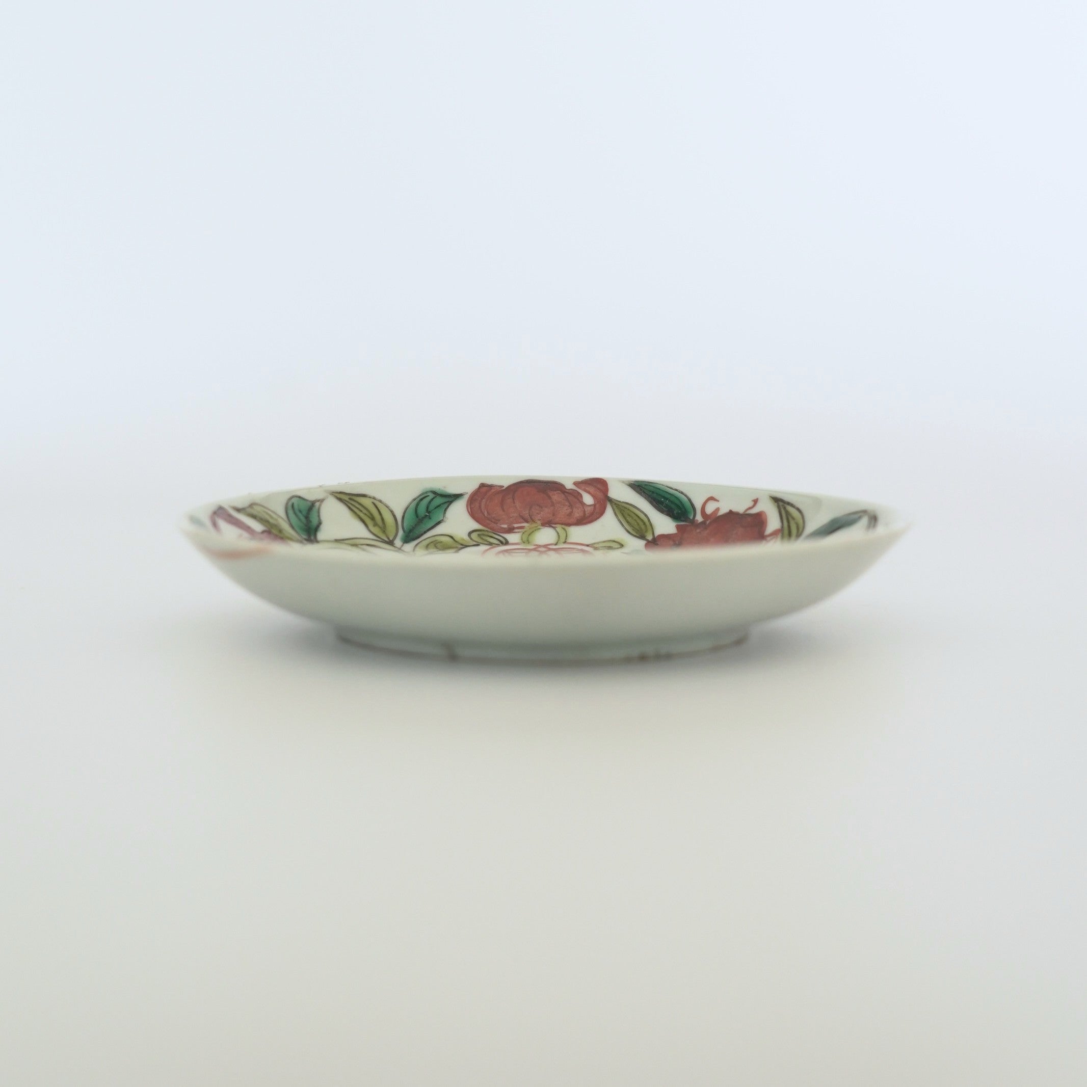 粉彩七宝三多文皿⑤