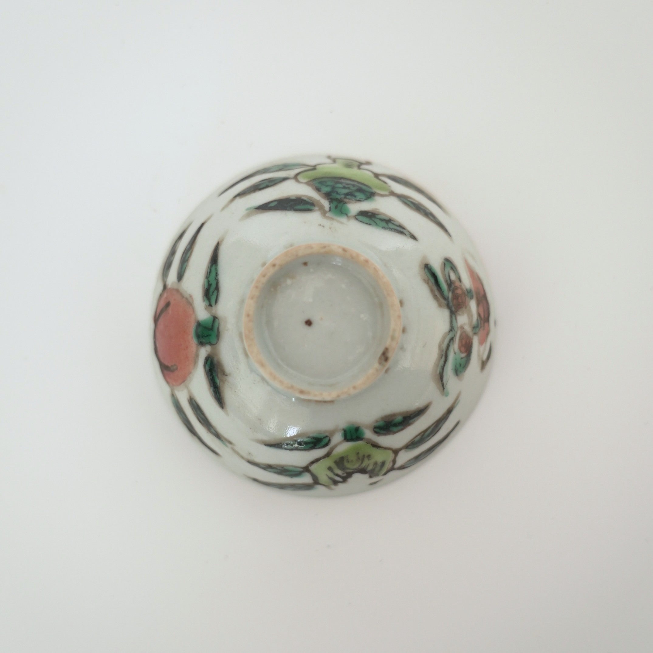 粉彩七宝三多文茶杯①