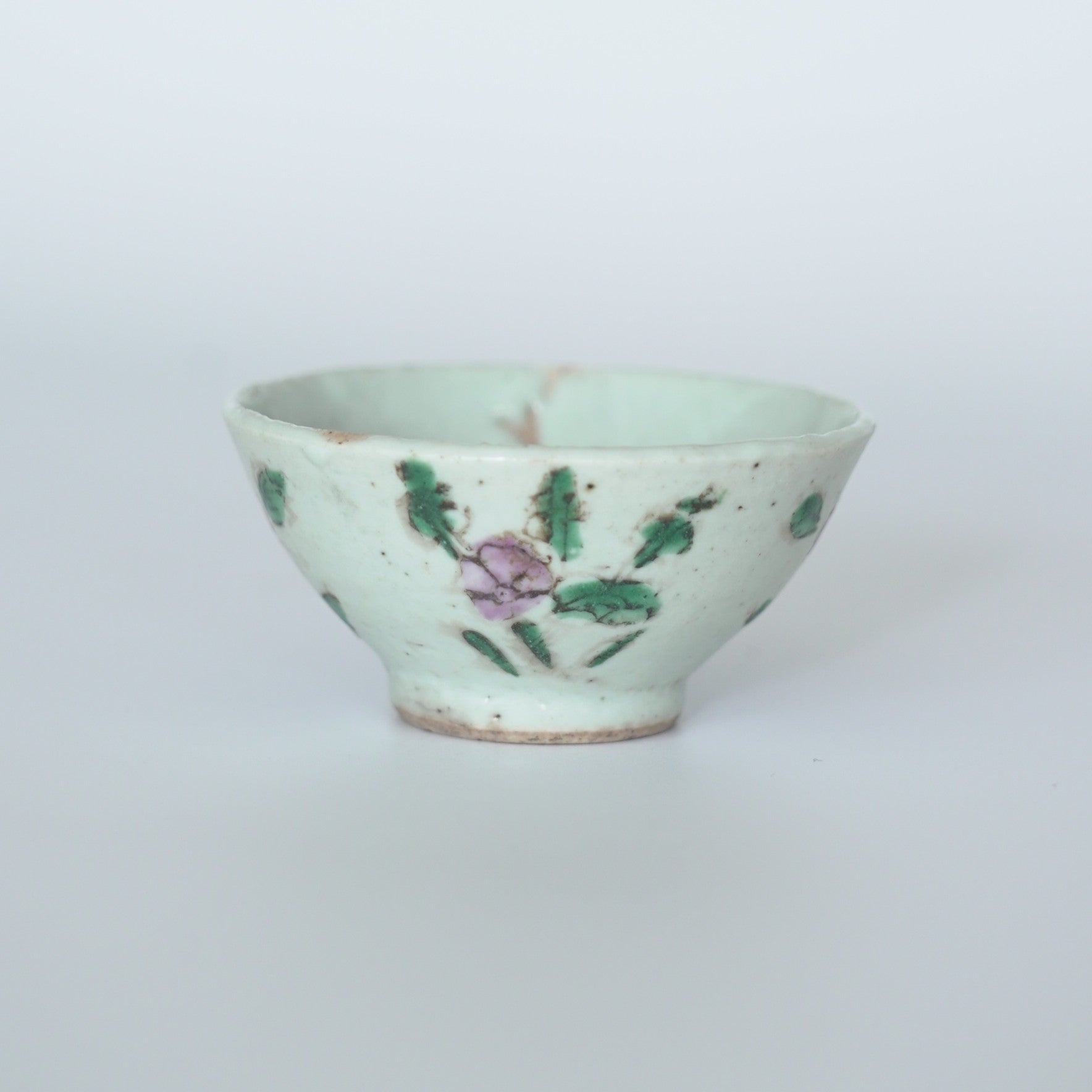 粉彩四季花文茶杯⑦