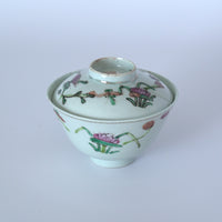 粉彩四季花文蓋碗②