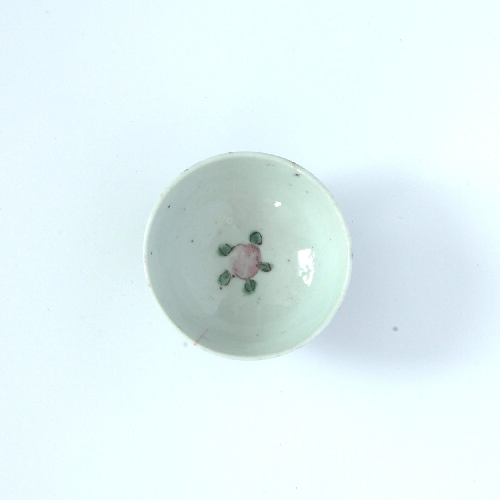 粉彩四季花文茶杯①