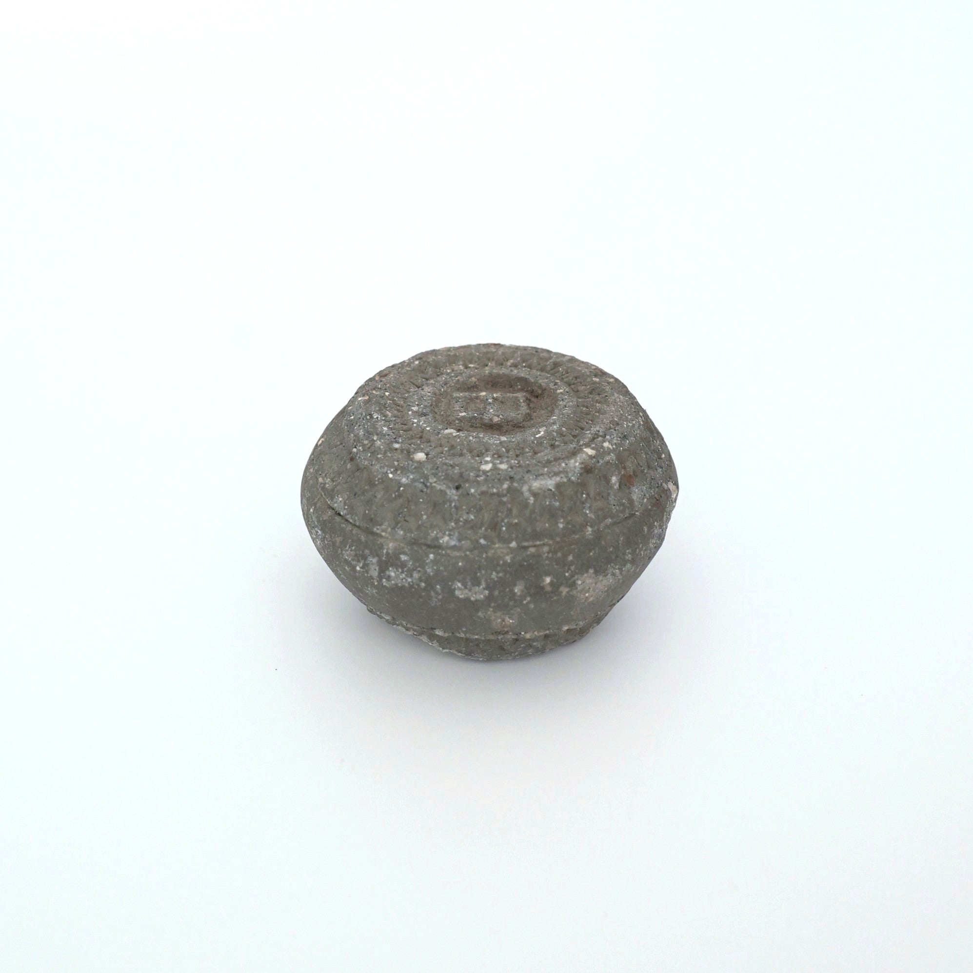 磚製麻鼓蓋置①小