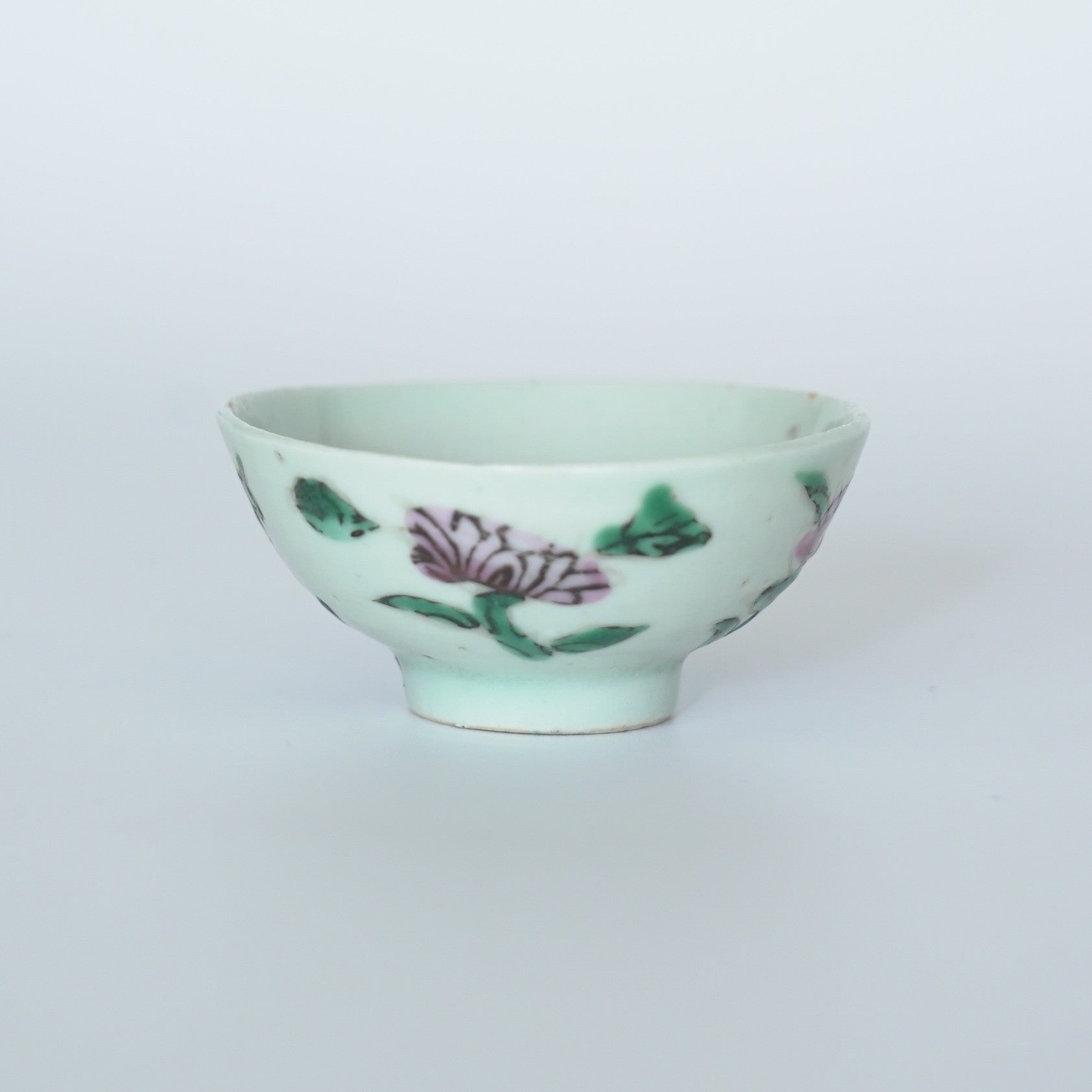 粉彩四季花文茶杯⑤