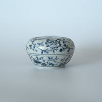 青花蓮唐草文香盒