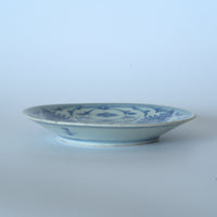 青花絡枝蓮文皿①