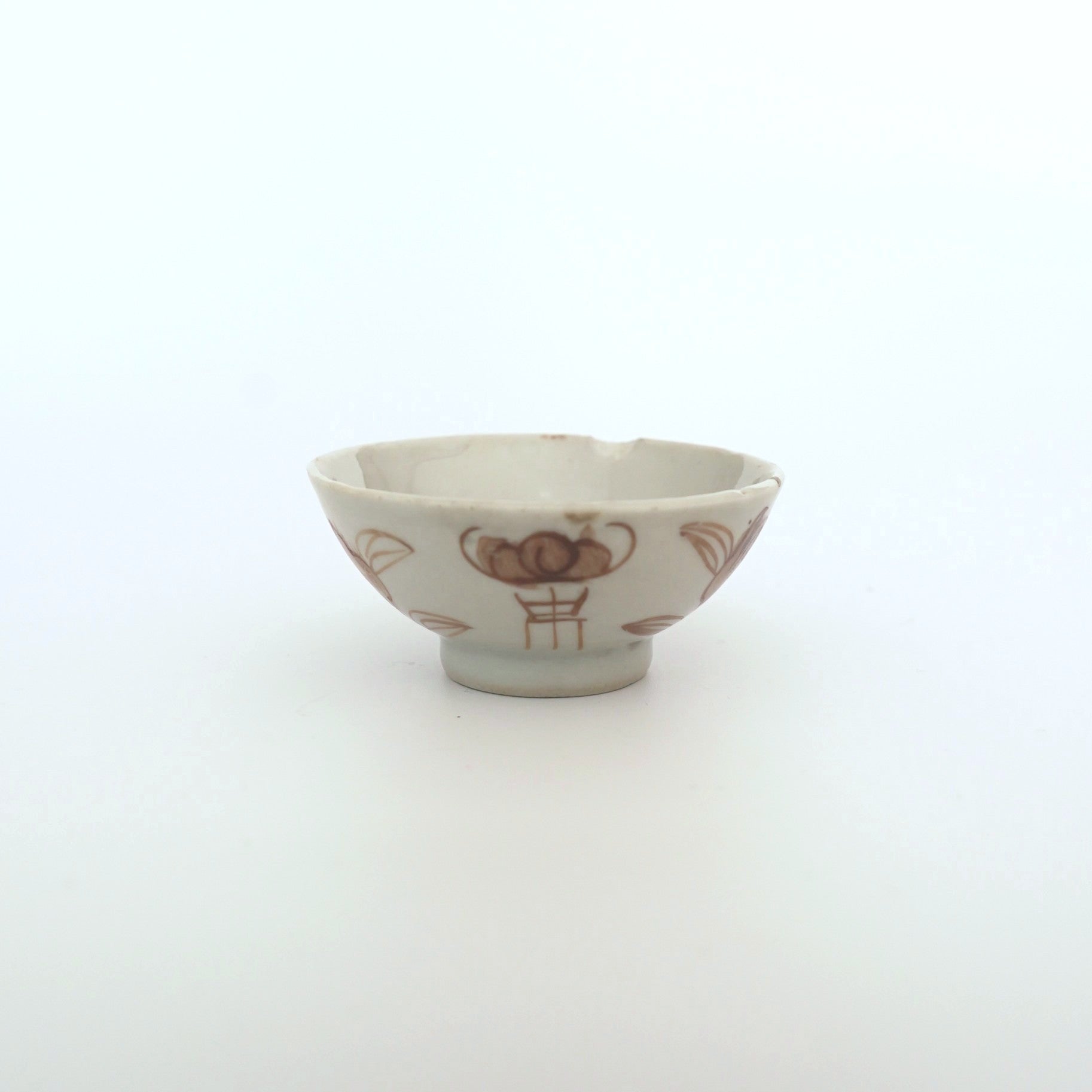 赤絵福寿三多文茶杯⑧