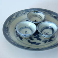 青花唐草文小茶杯３個セット①