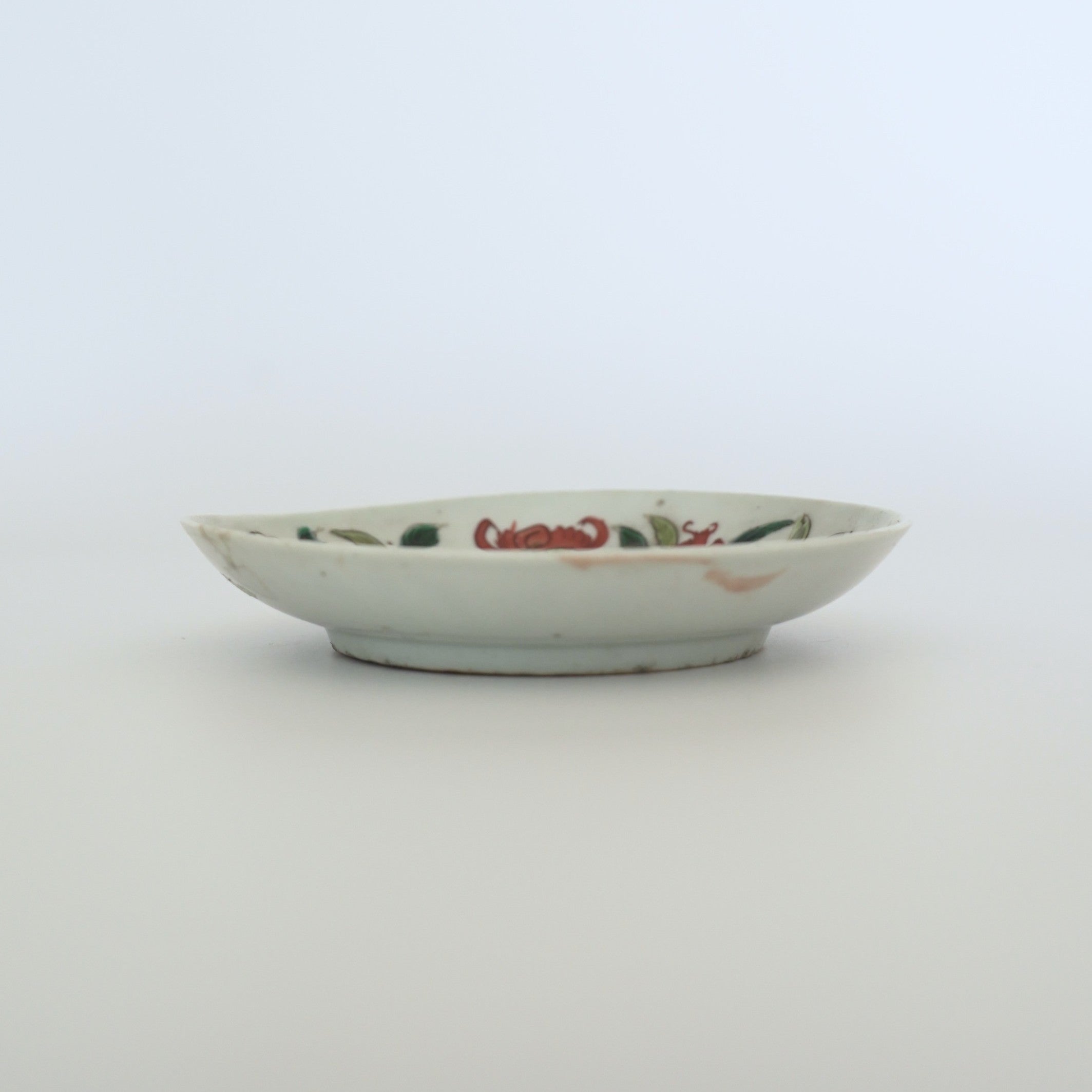 粉彩七宝三多文皿 ③