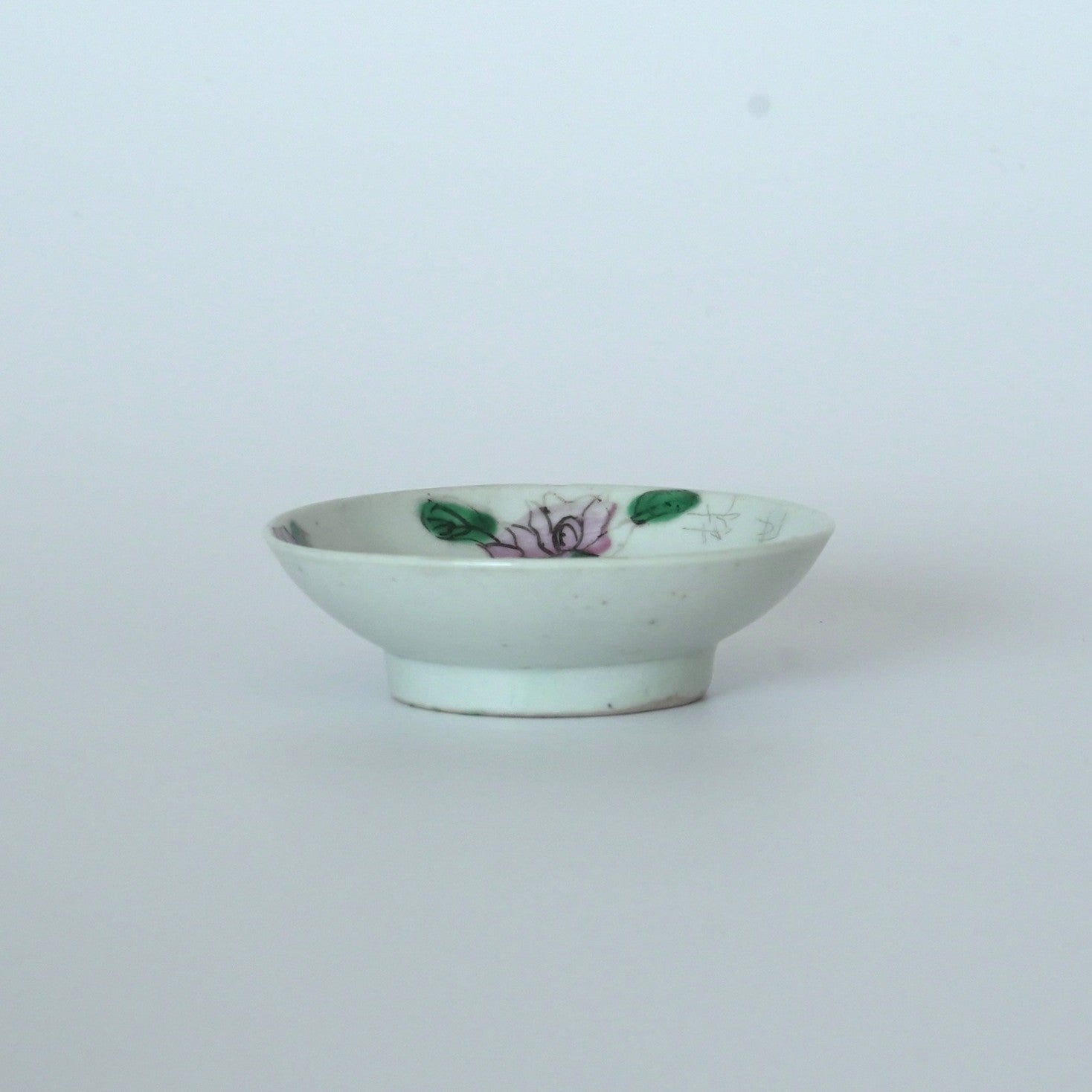 粉彩花文皿 粉彩四季花文豆皿⑤ – 貴泉堂 KISENDO