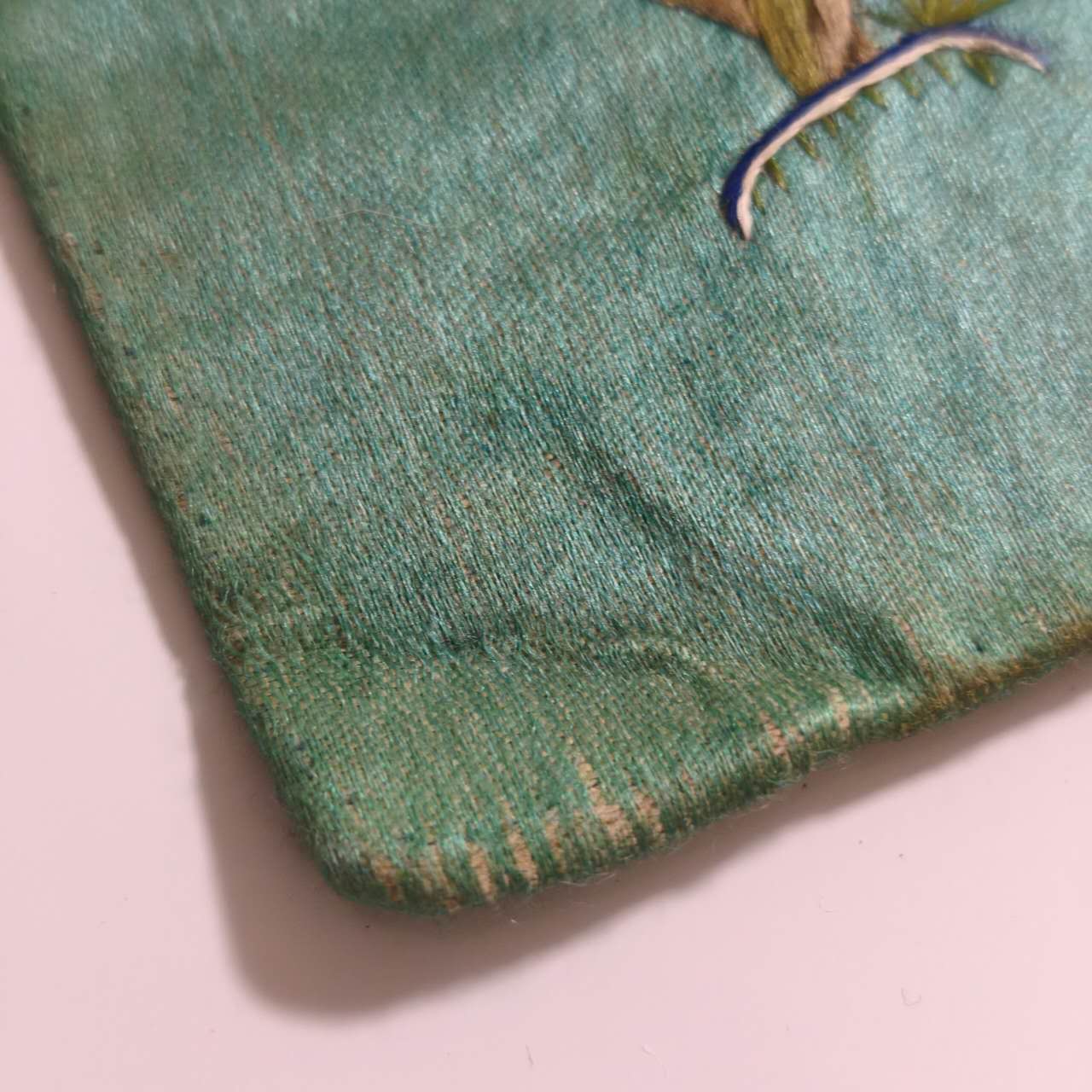 観魚花蝶図刺繍敷布