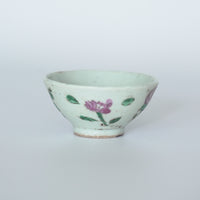 粉彩四季花文茶杯⑦