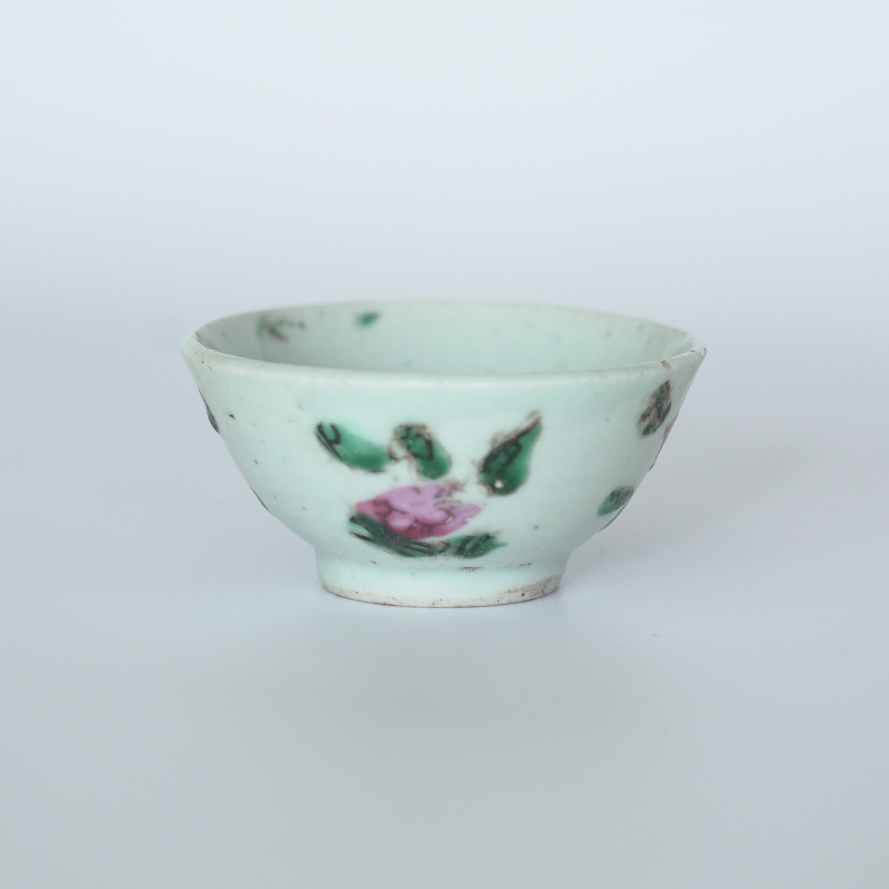 粉彩四季花文茶杯⑥