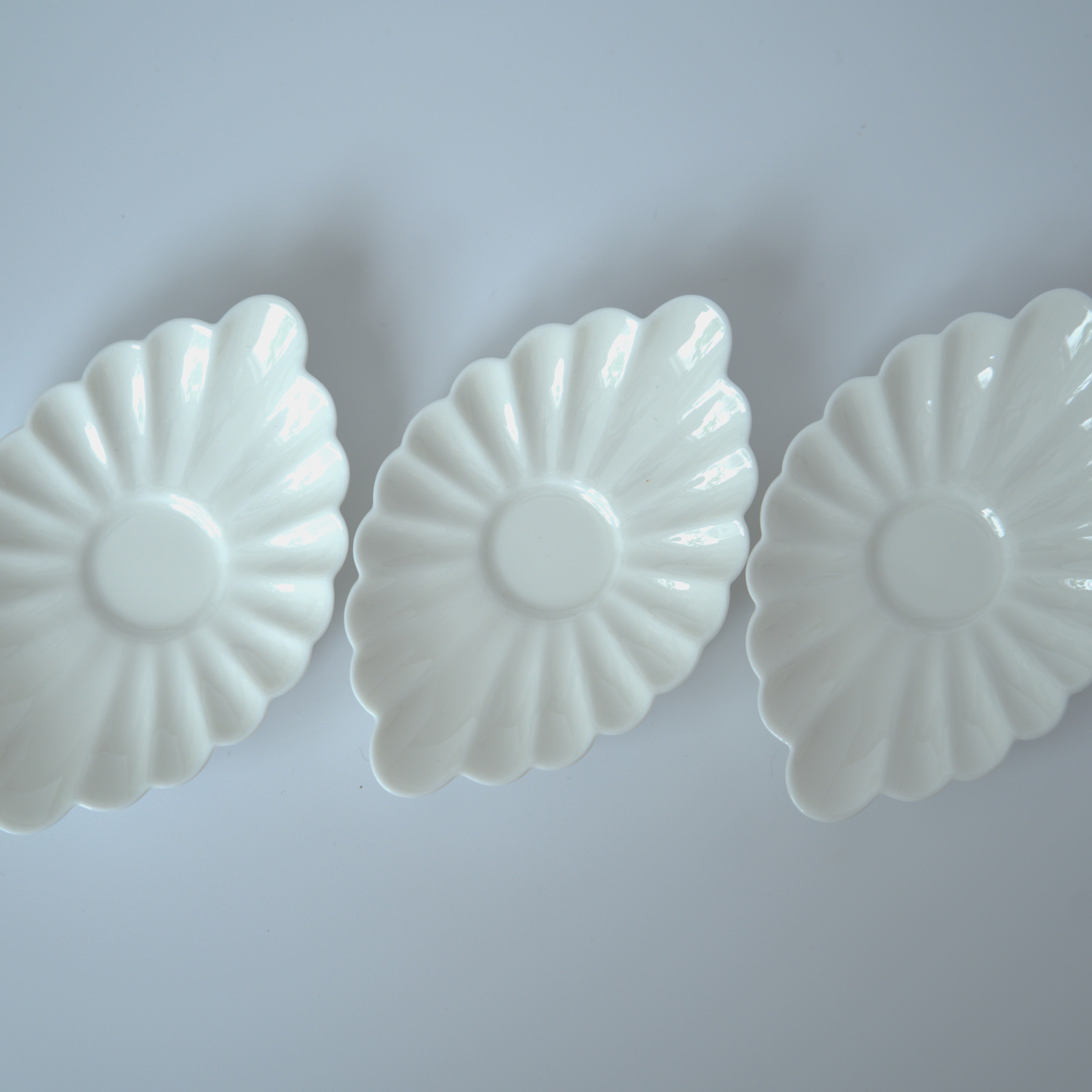 白磁菊花茶托3枚セット