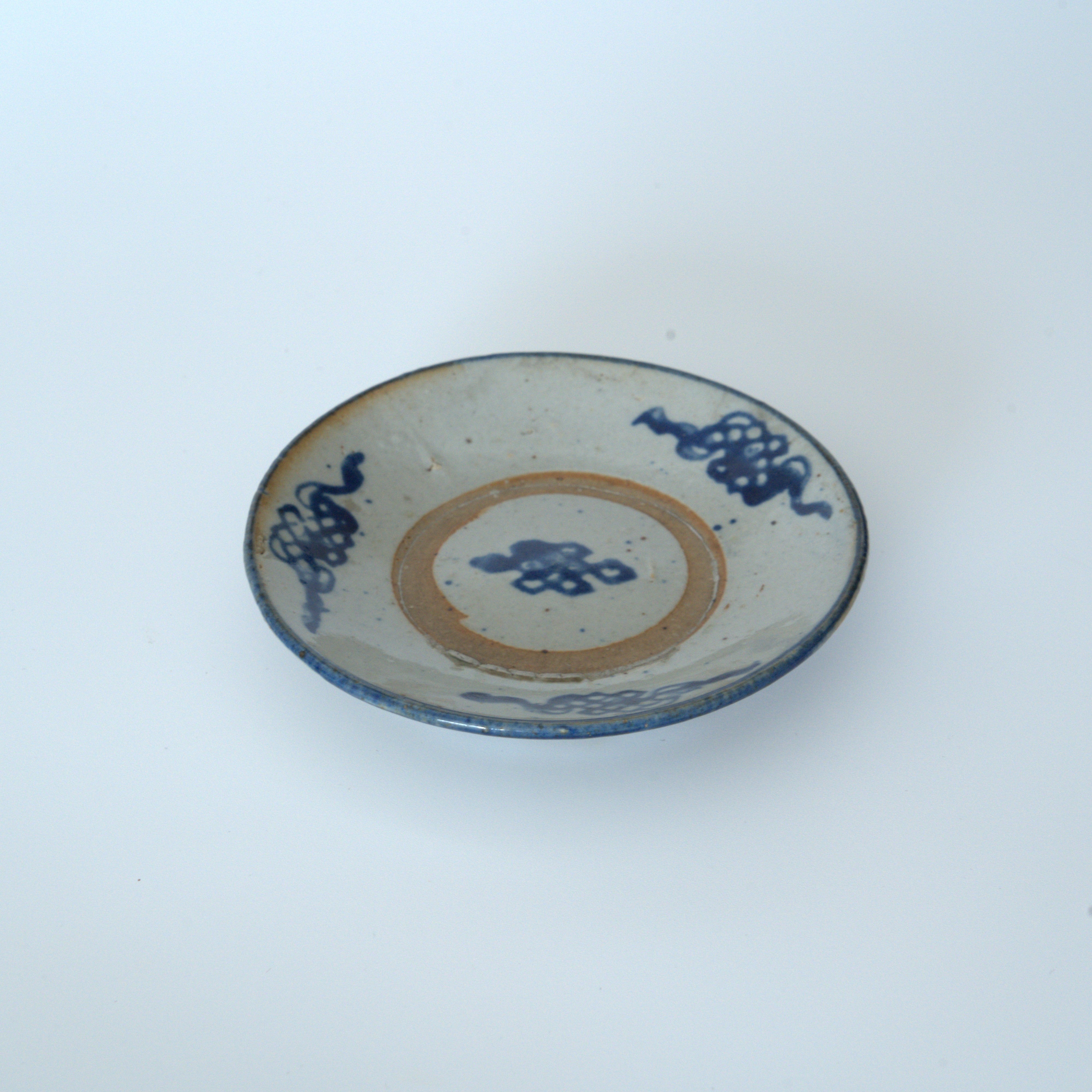 青花中国結文小皿①