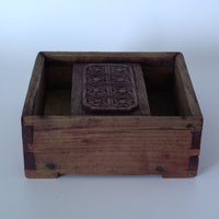 老木彫花卉文木箱