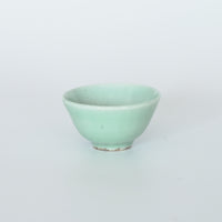 豆青釉茶杯⑦