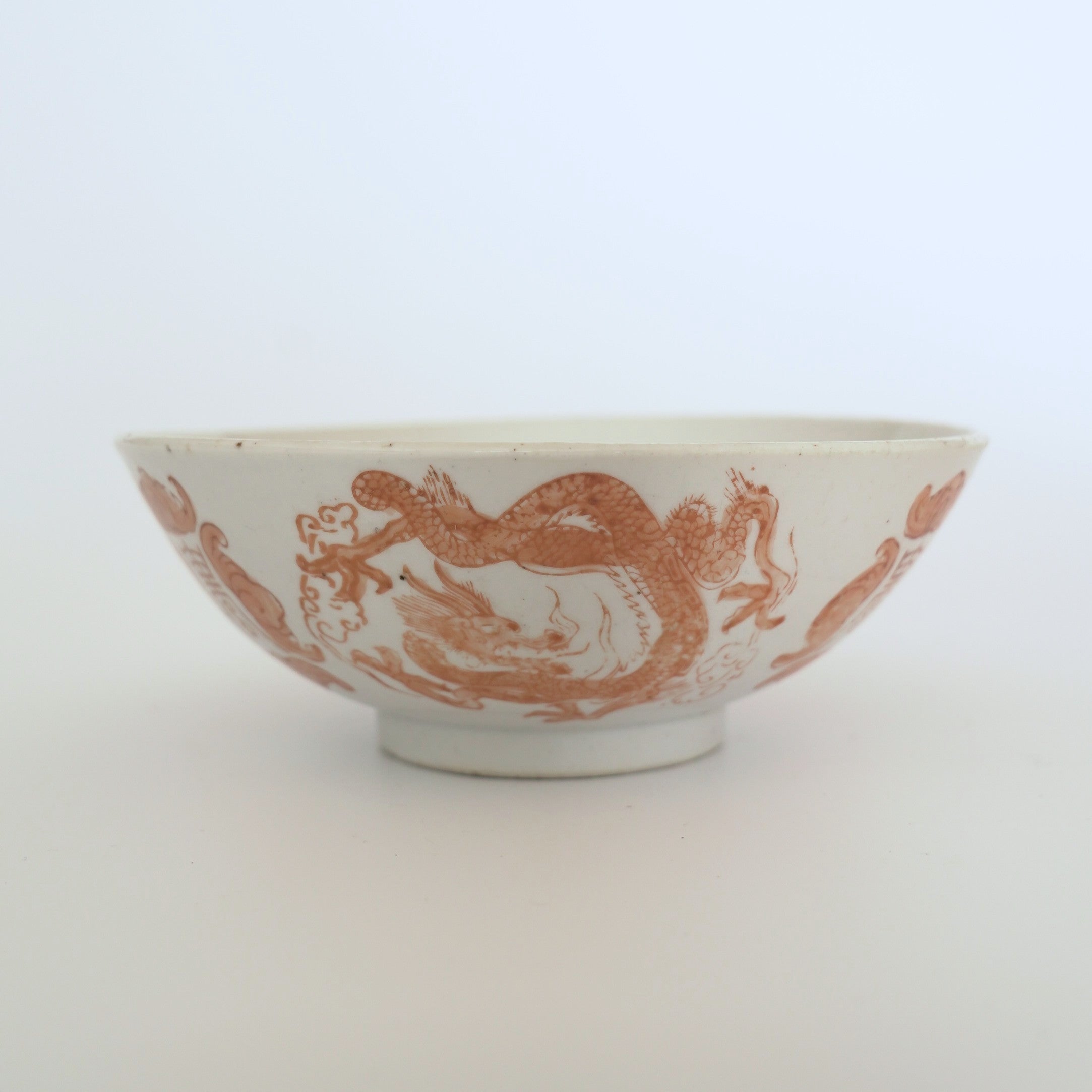 赤絵福寿龍文碗①