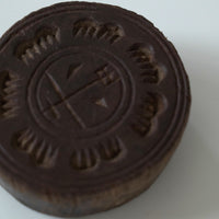 老木彫香文蓋置